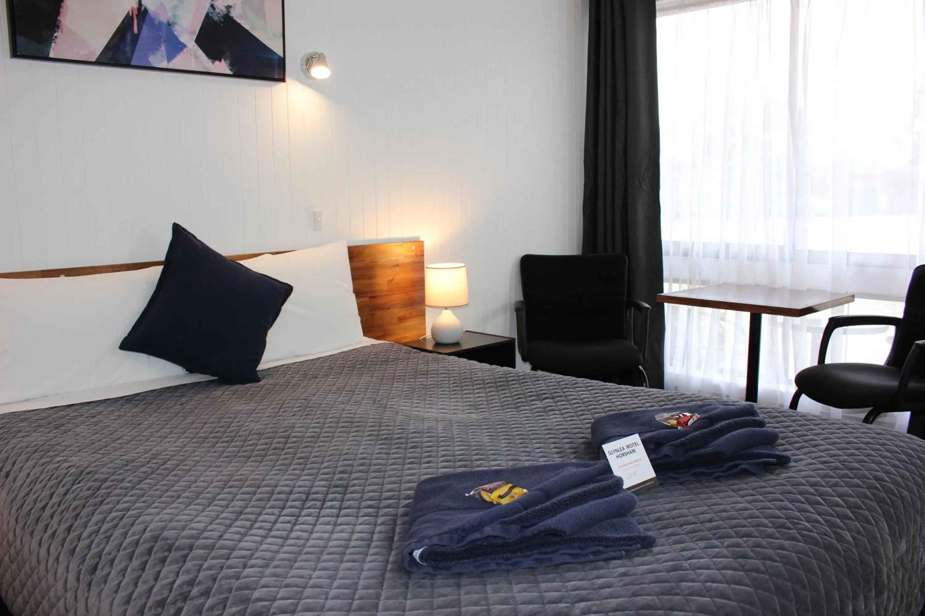 Bed in Glynlea Motel