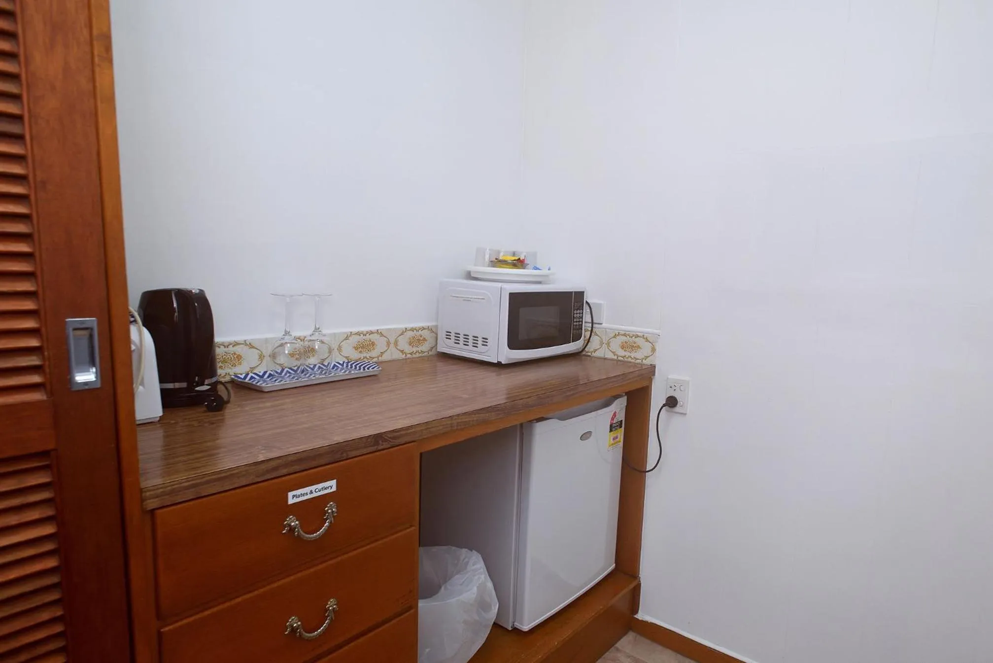 Kitchen or kitchenette in Glynlea Motel