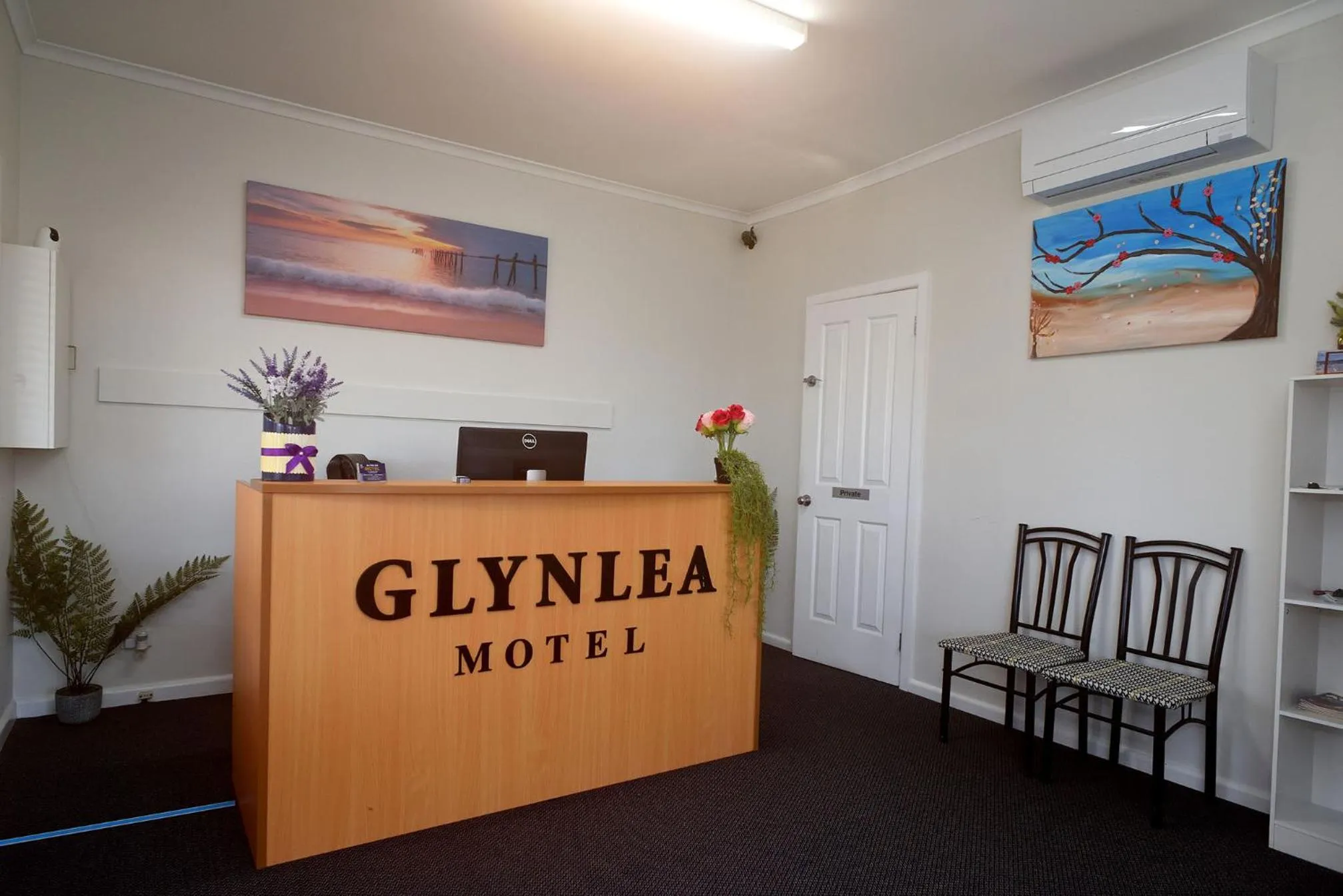 Lobby or reception in Glynlea Motel