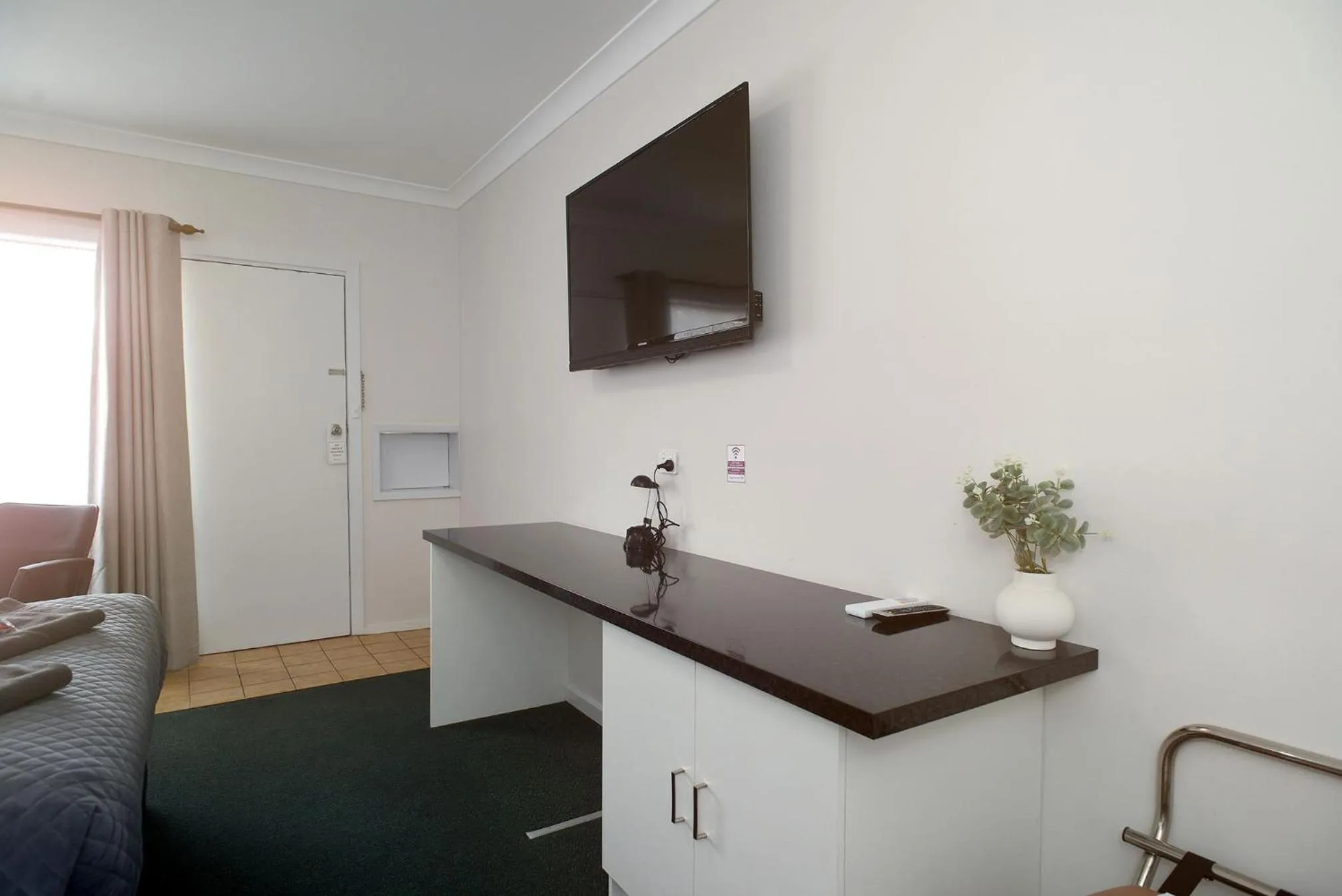 TV and multimedia in Glynlea Motel