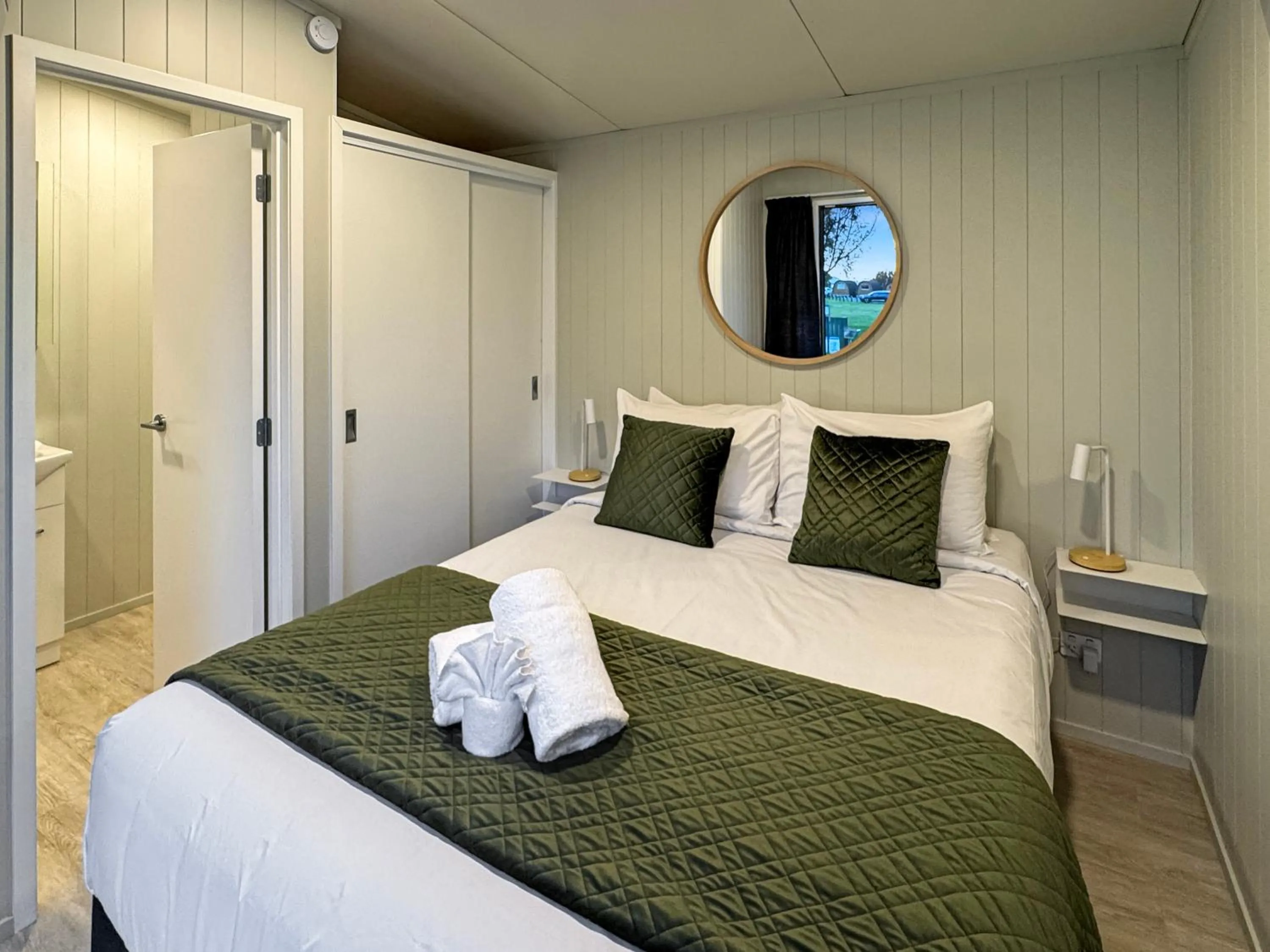 Bed in Coromandel Shelly Beach TOP 10 Holiday Park