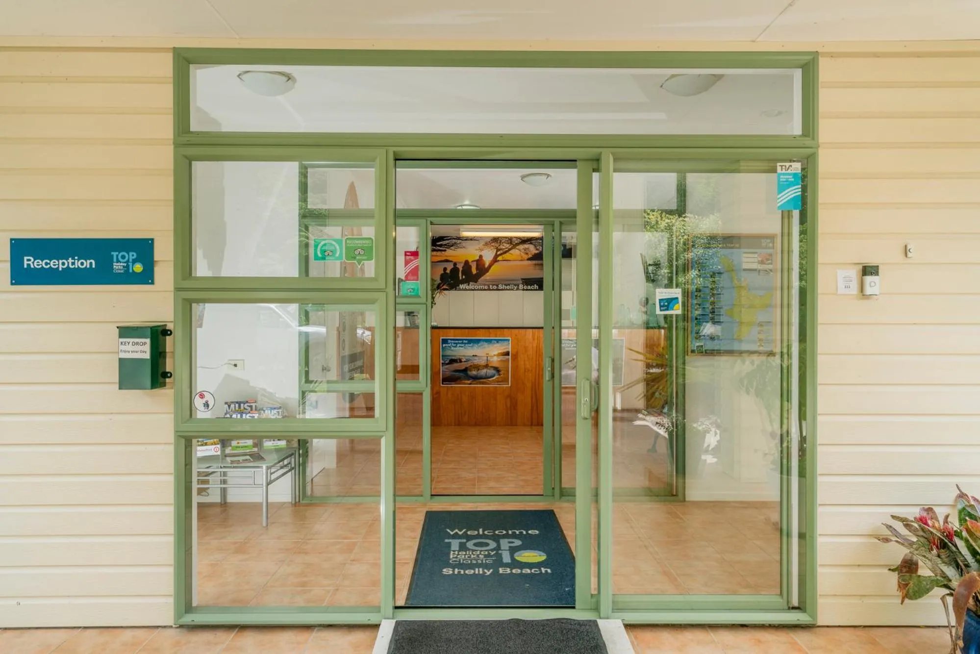 Facade/entrance in Coromandel Shelly Beach TOP 10 Holiday Park