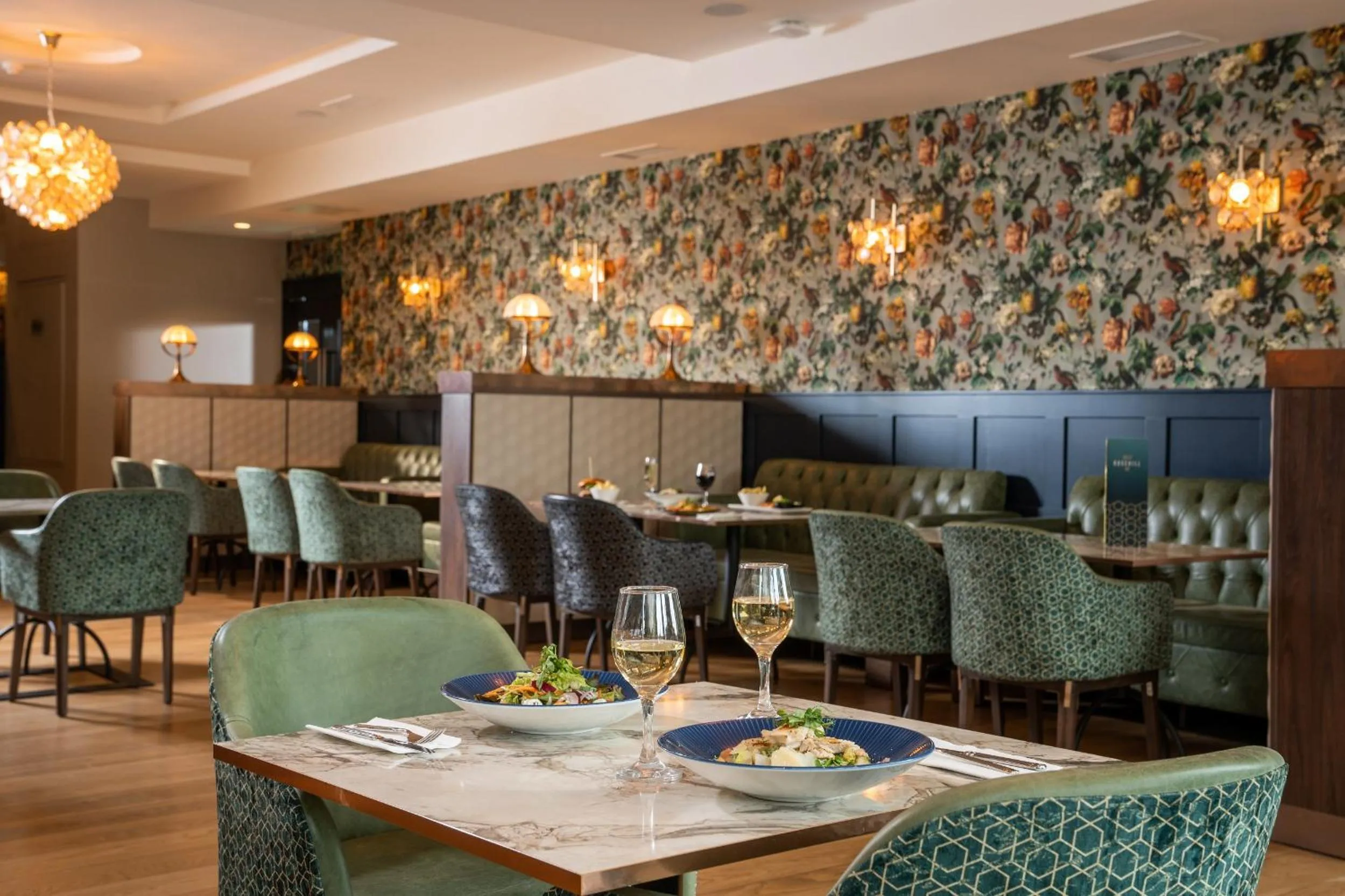 Restaurant/places to eat in Hotel Kilkenny