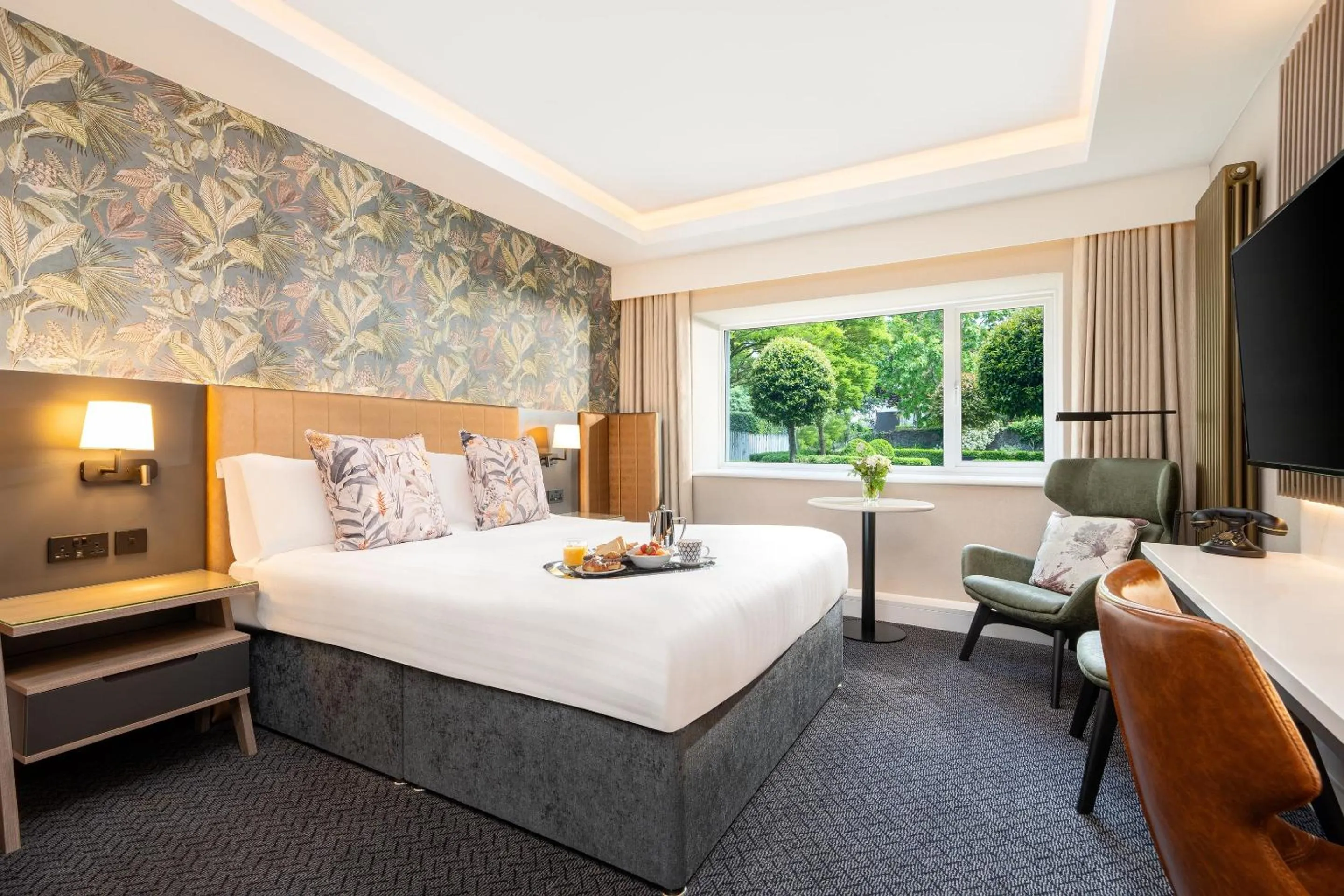 Bedroom, Bed in Hotel Kilkenny