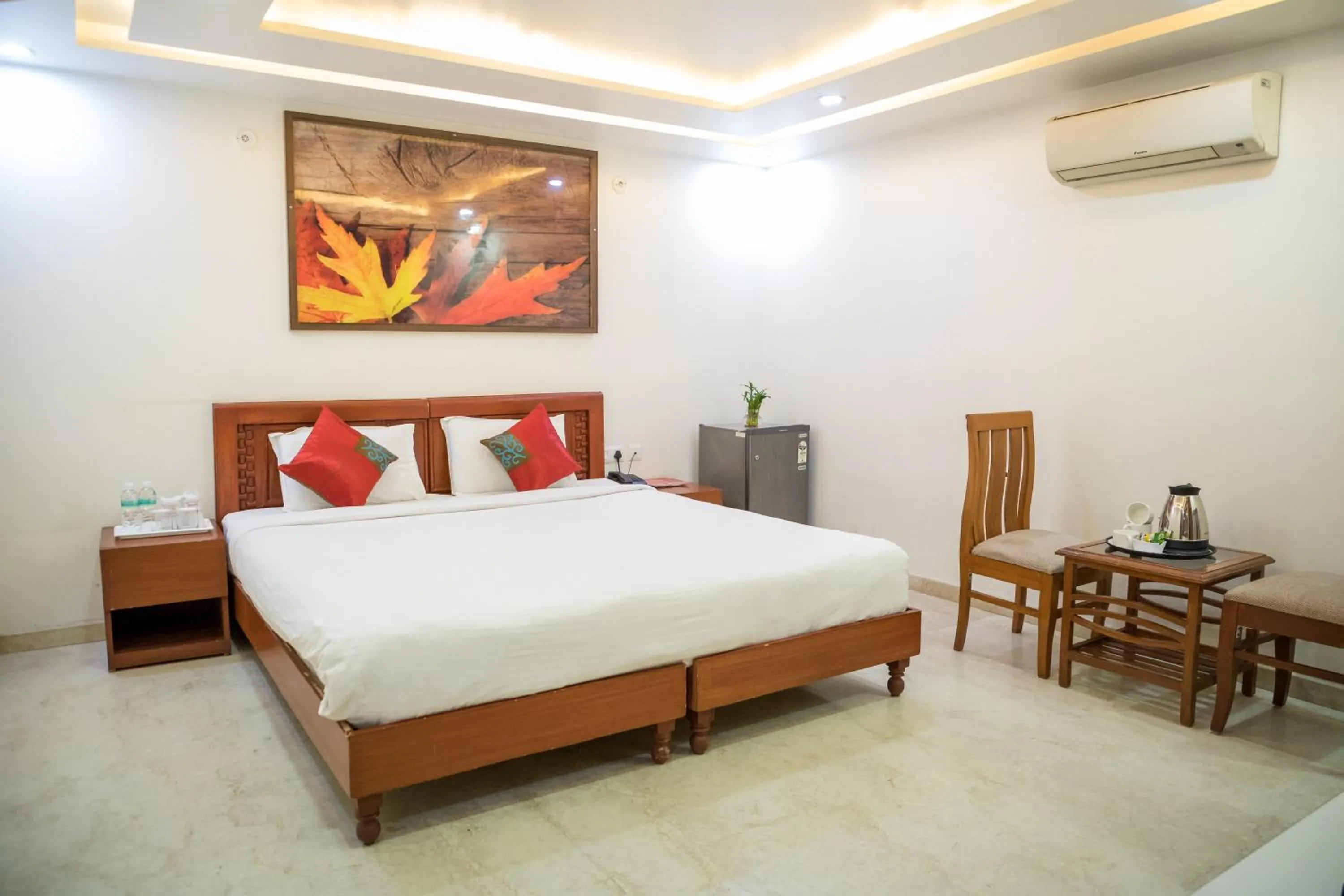 Bed in SM Palace (Near Apollo Hospital)