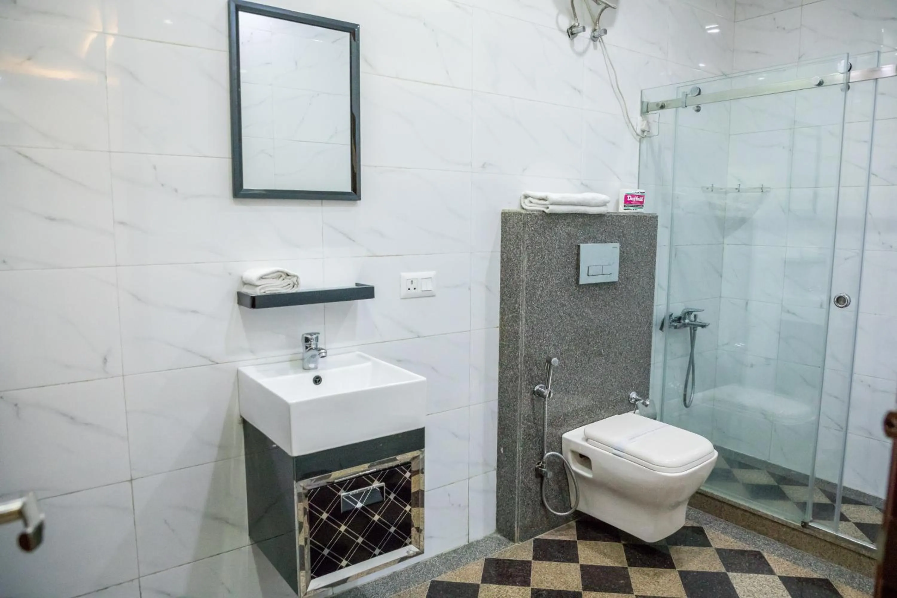 Shower in SM Palace (Near Apollo Hospital)