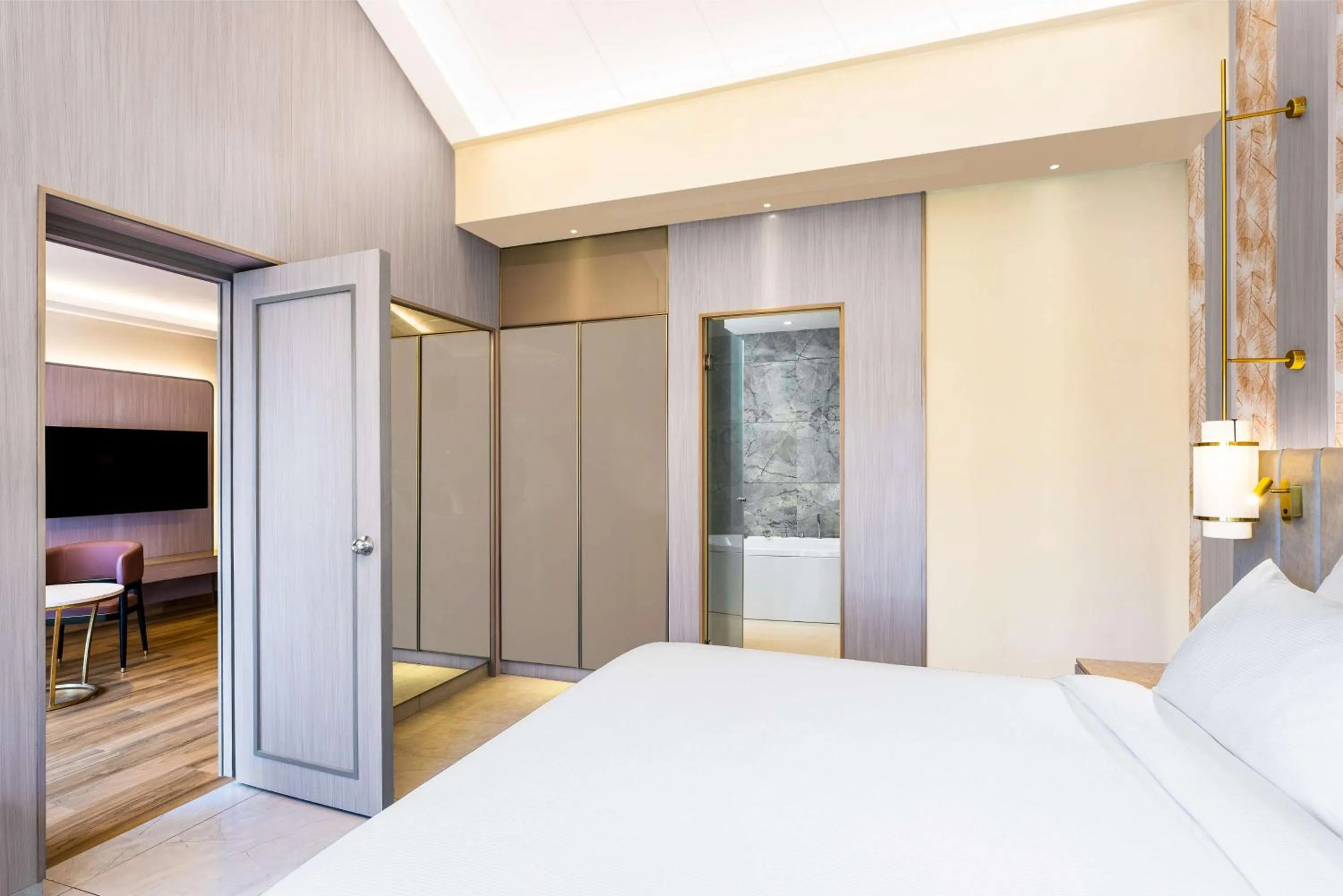 Bed in DoubleTree by Hilton Hotel Goa - Arpora - Baga