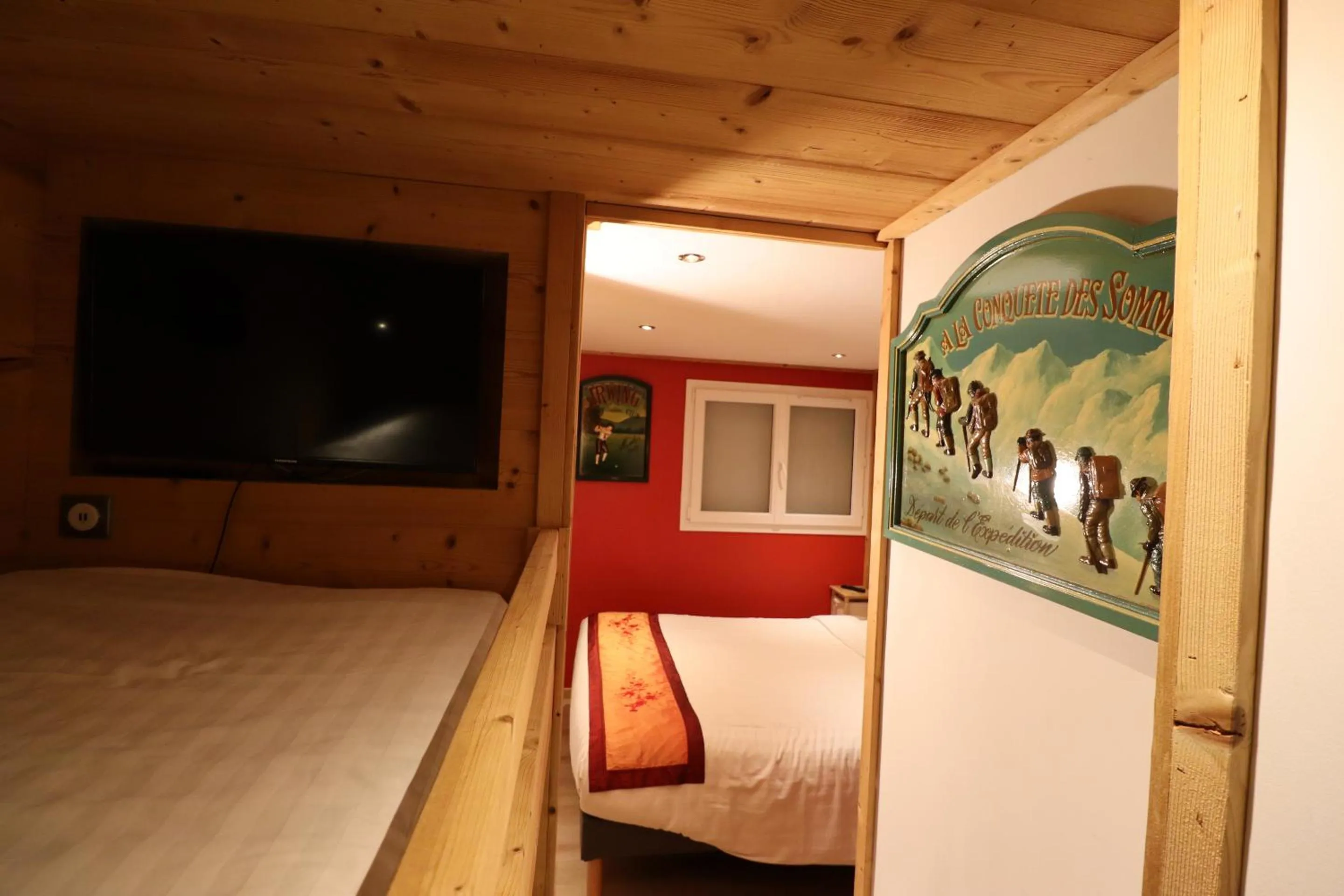 Bedroom, Bed in Le Lotus Blanc