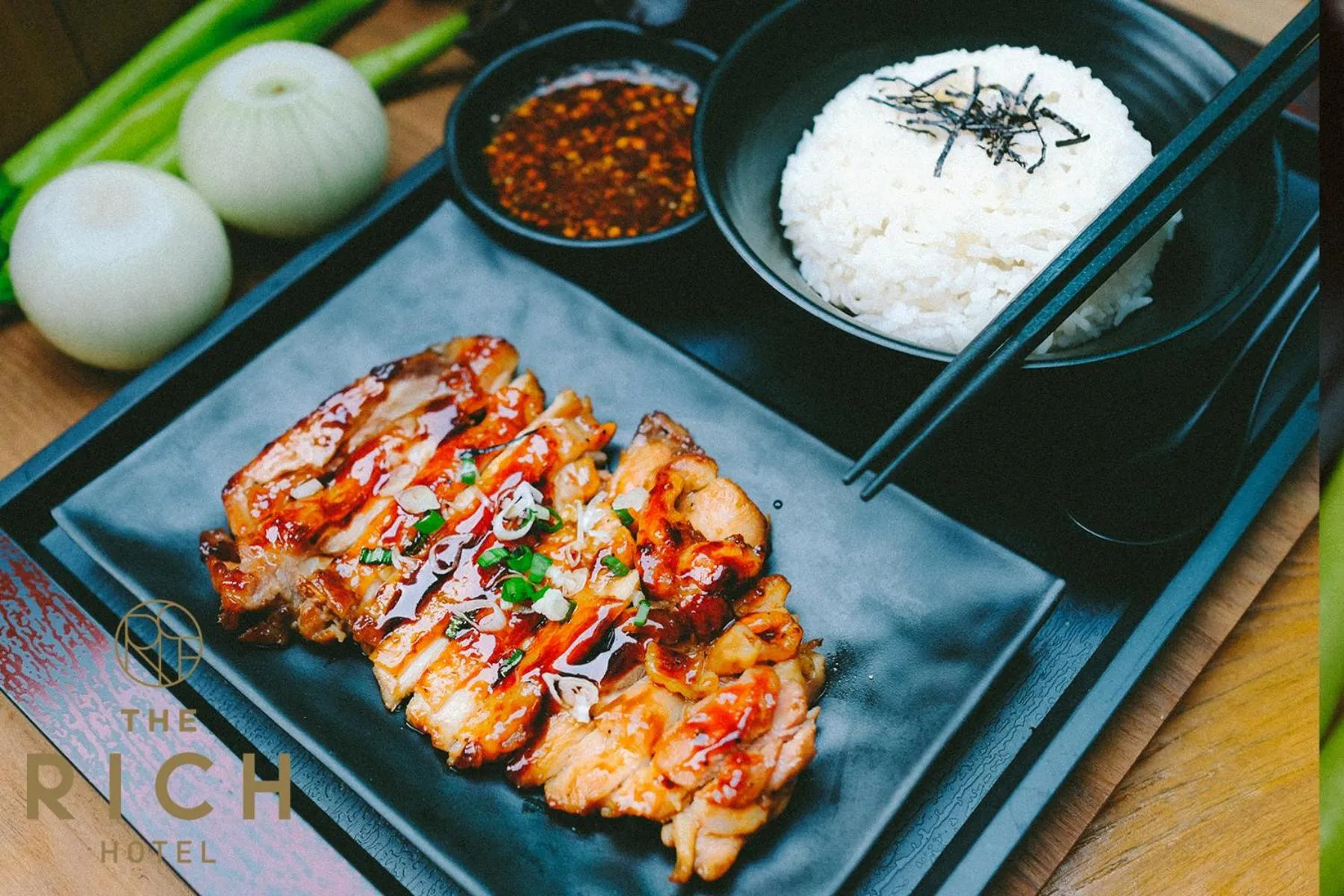 Food and drinks in The Rich Hotel