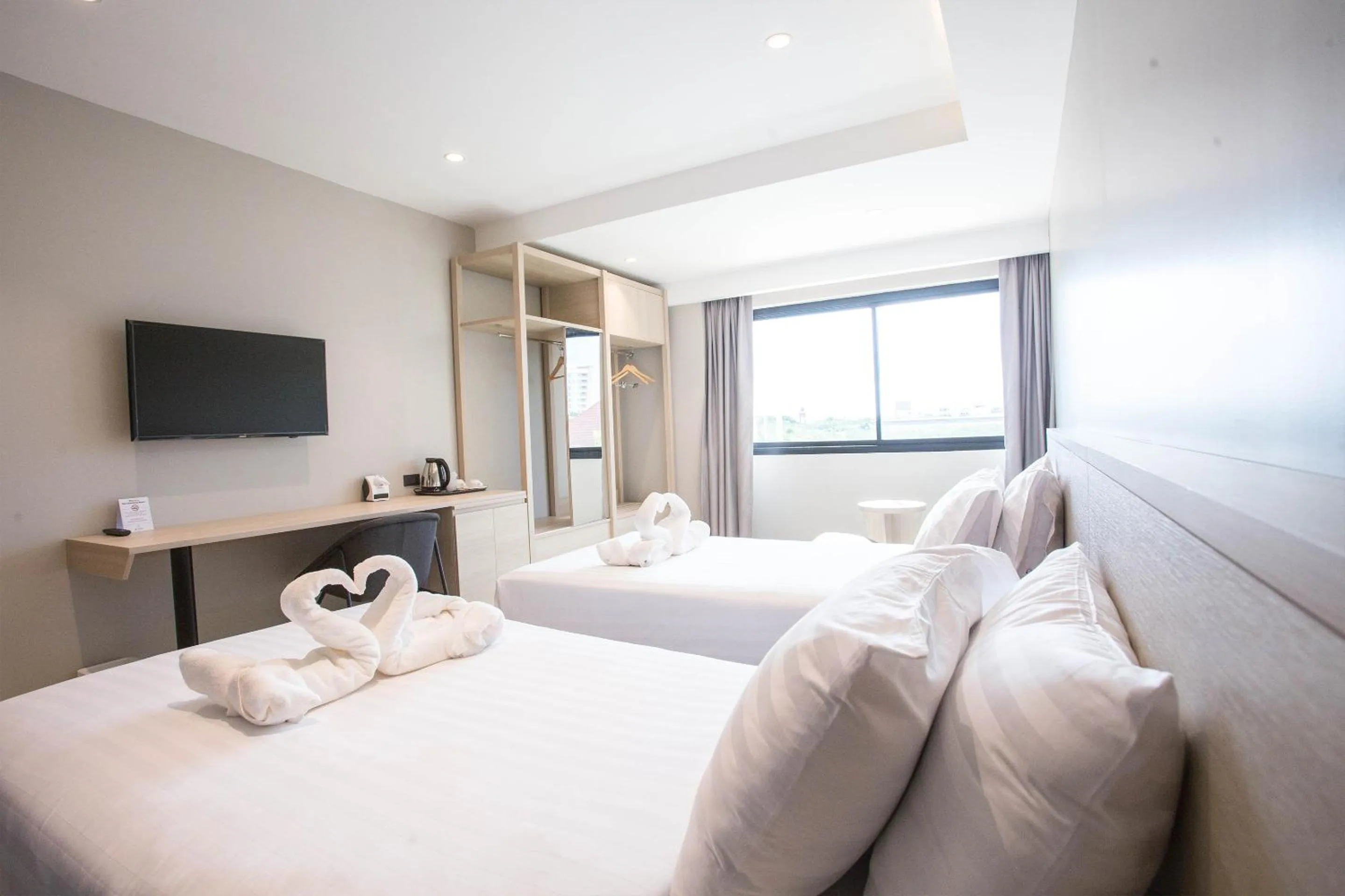 Photo of the whole room, Bed in The Rich Hotel