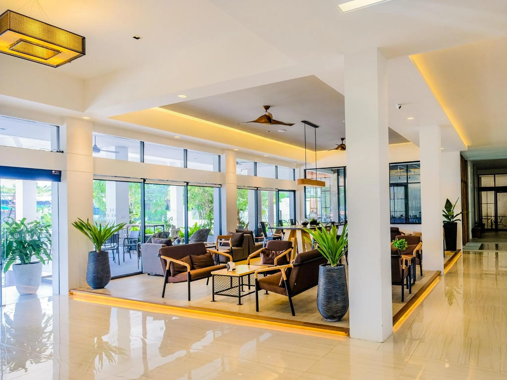 Lobby or reception in The Rich Hotel