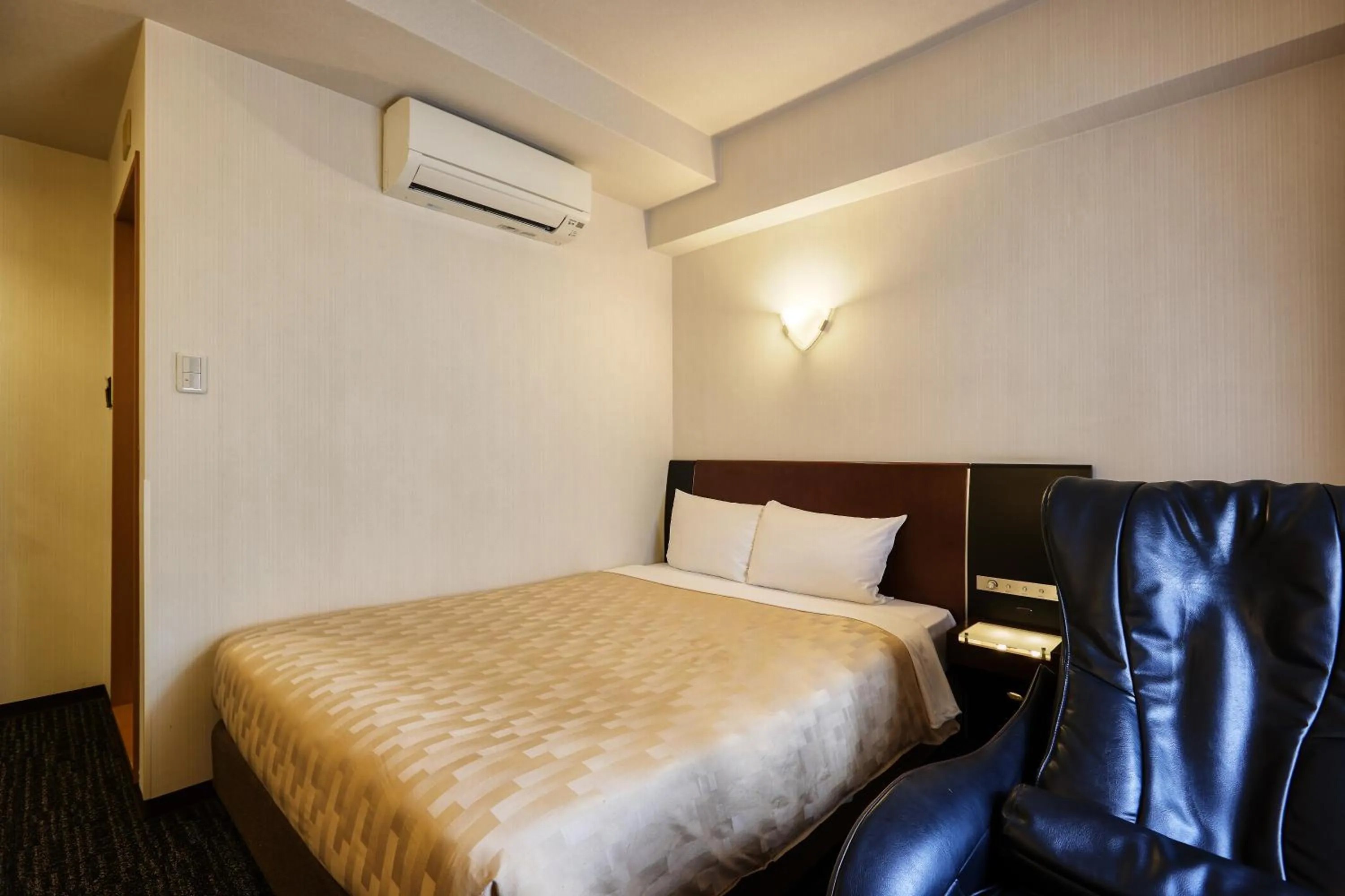 Photo of the whole room, Bed in Hotel Blion Naha