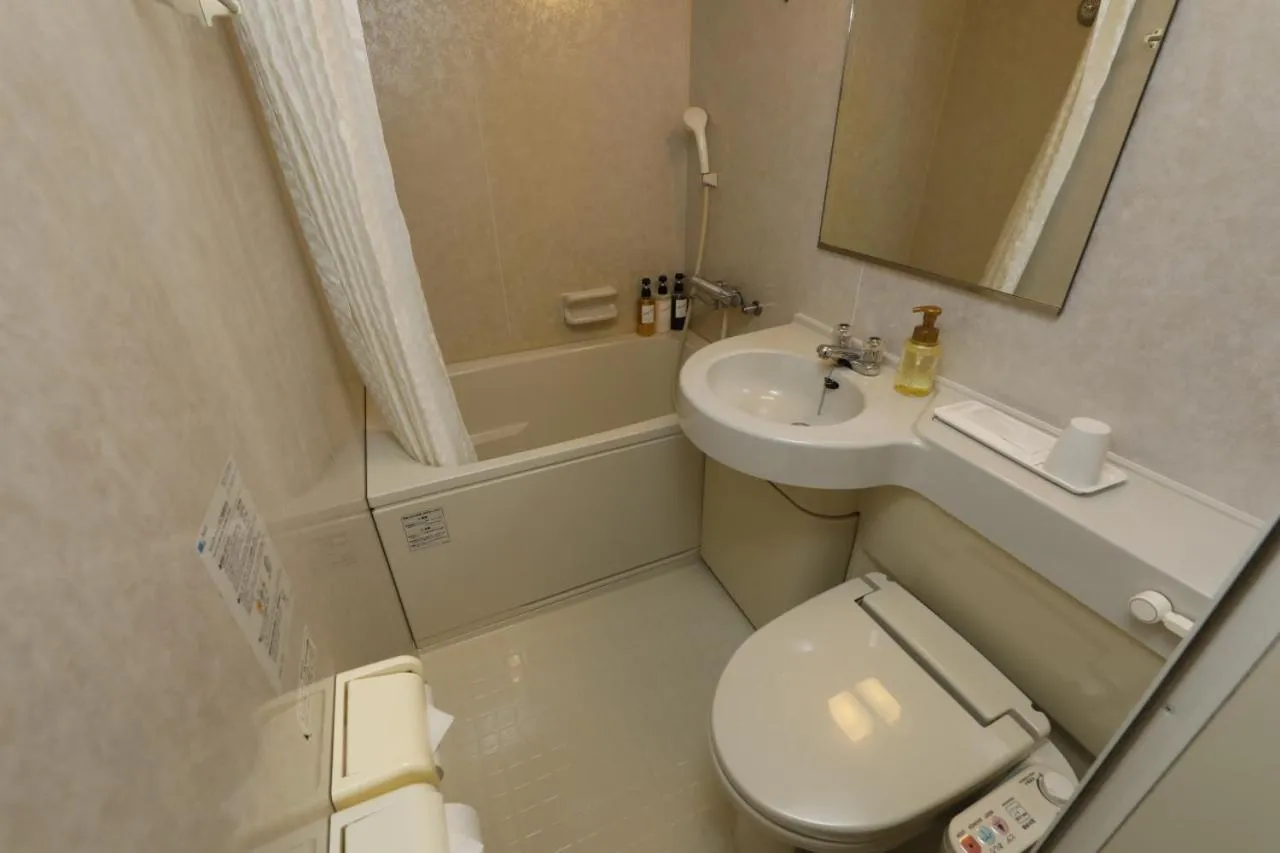 Shower in Hotel Blion Naha