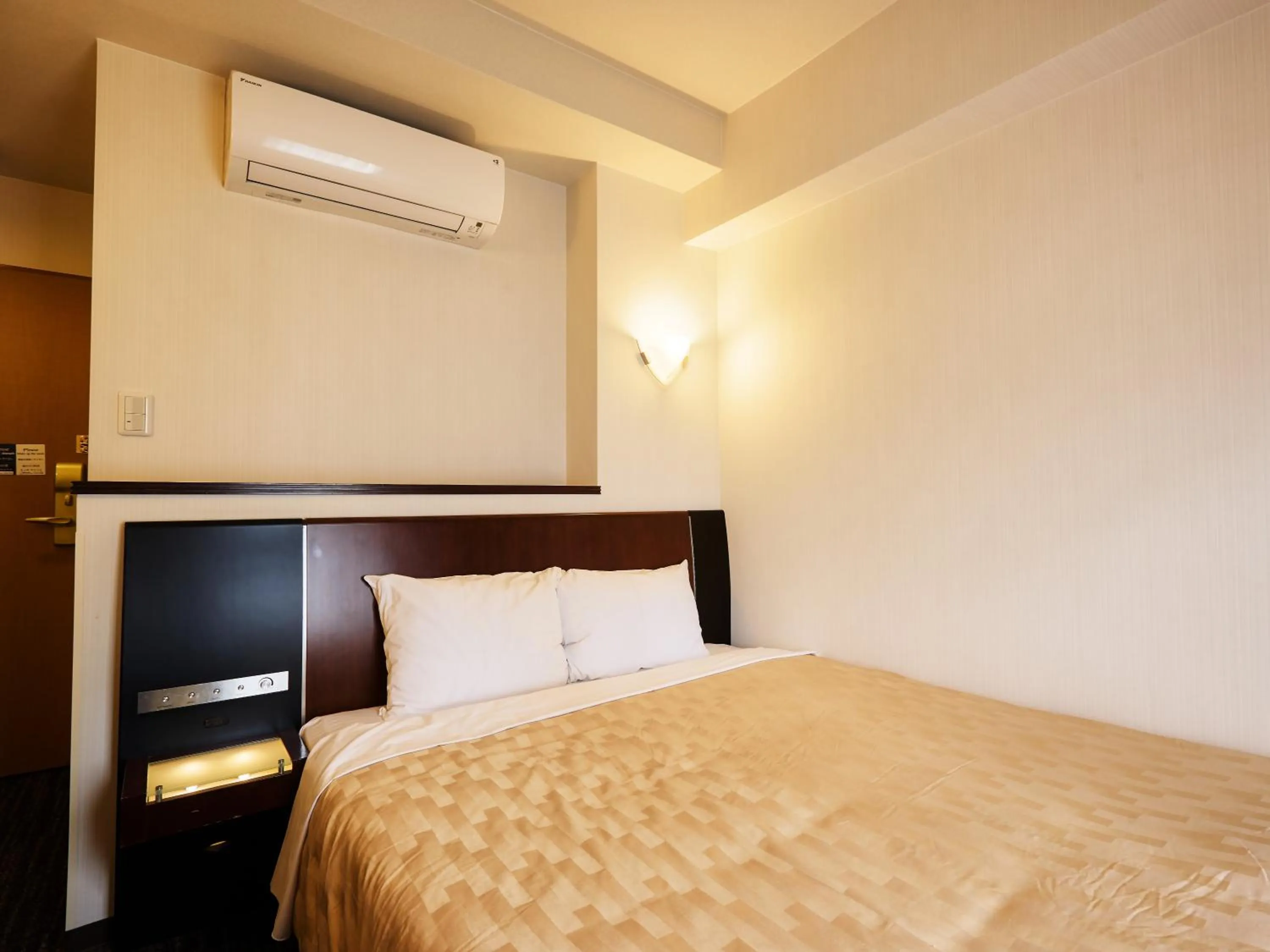 Small Double Room in Hotel Blion Naha