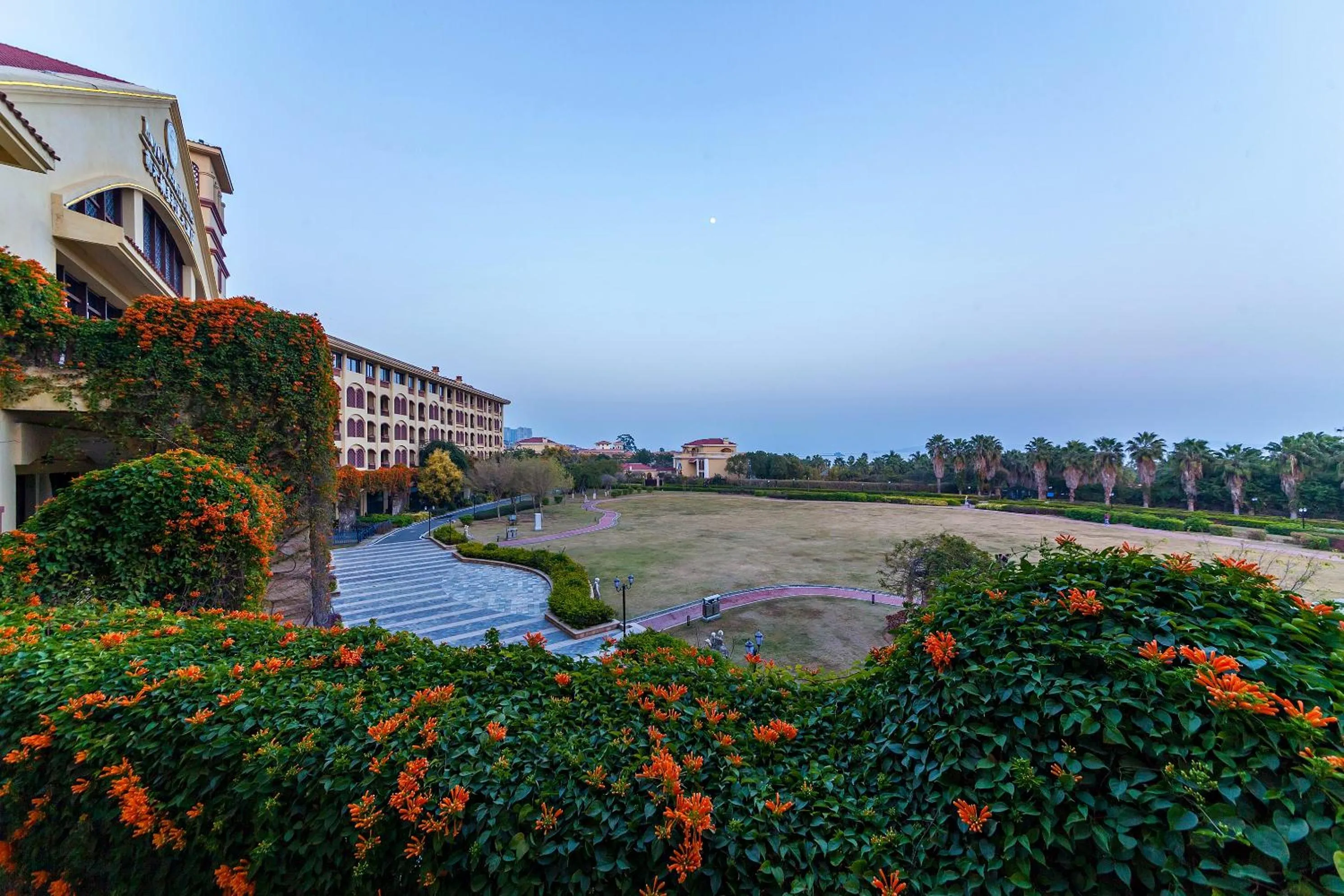 Garden view in Xiamen Royal Victoria Hotel