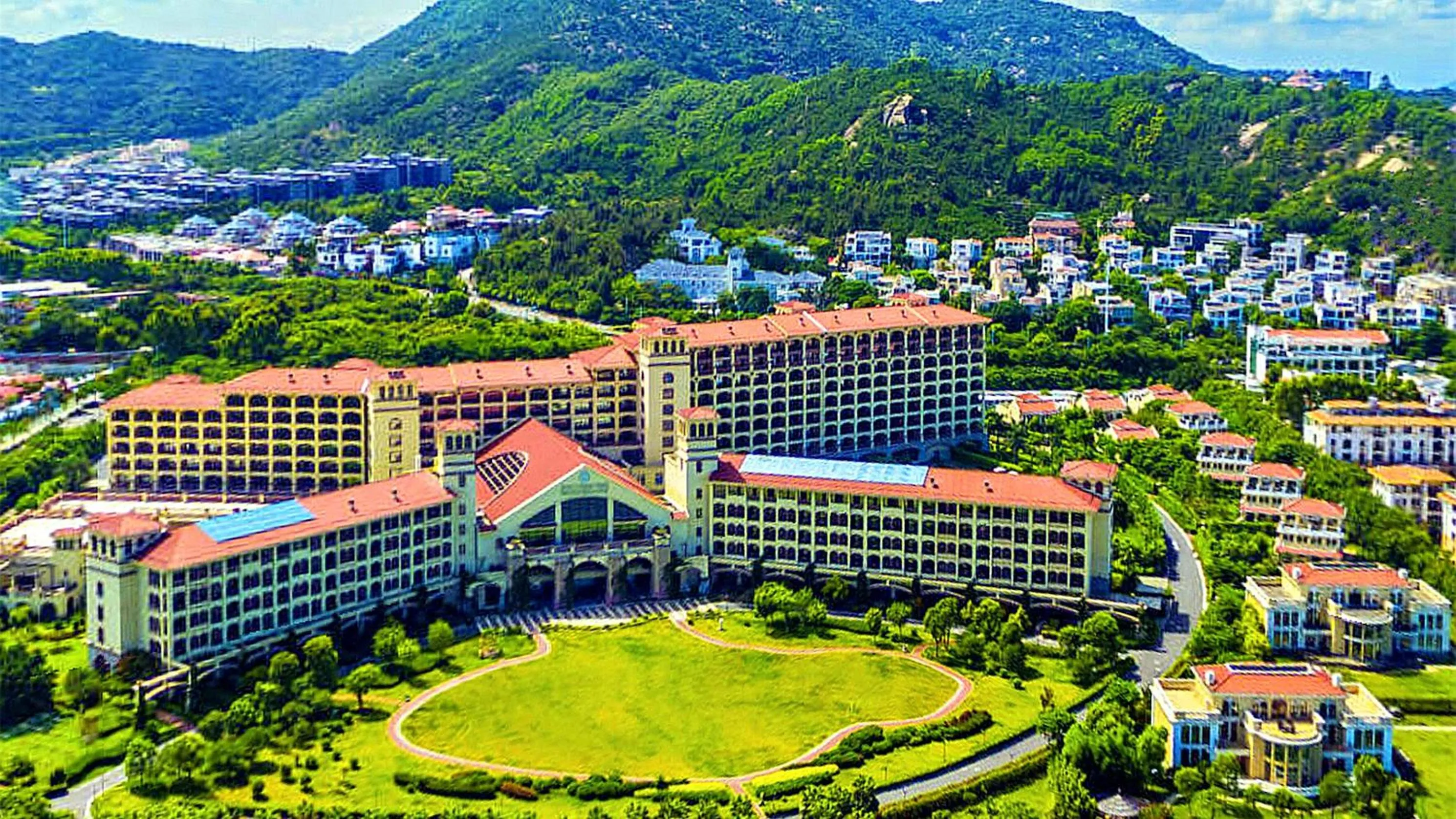 Property building in Xiamen Royal Victoria Hotel