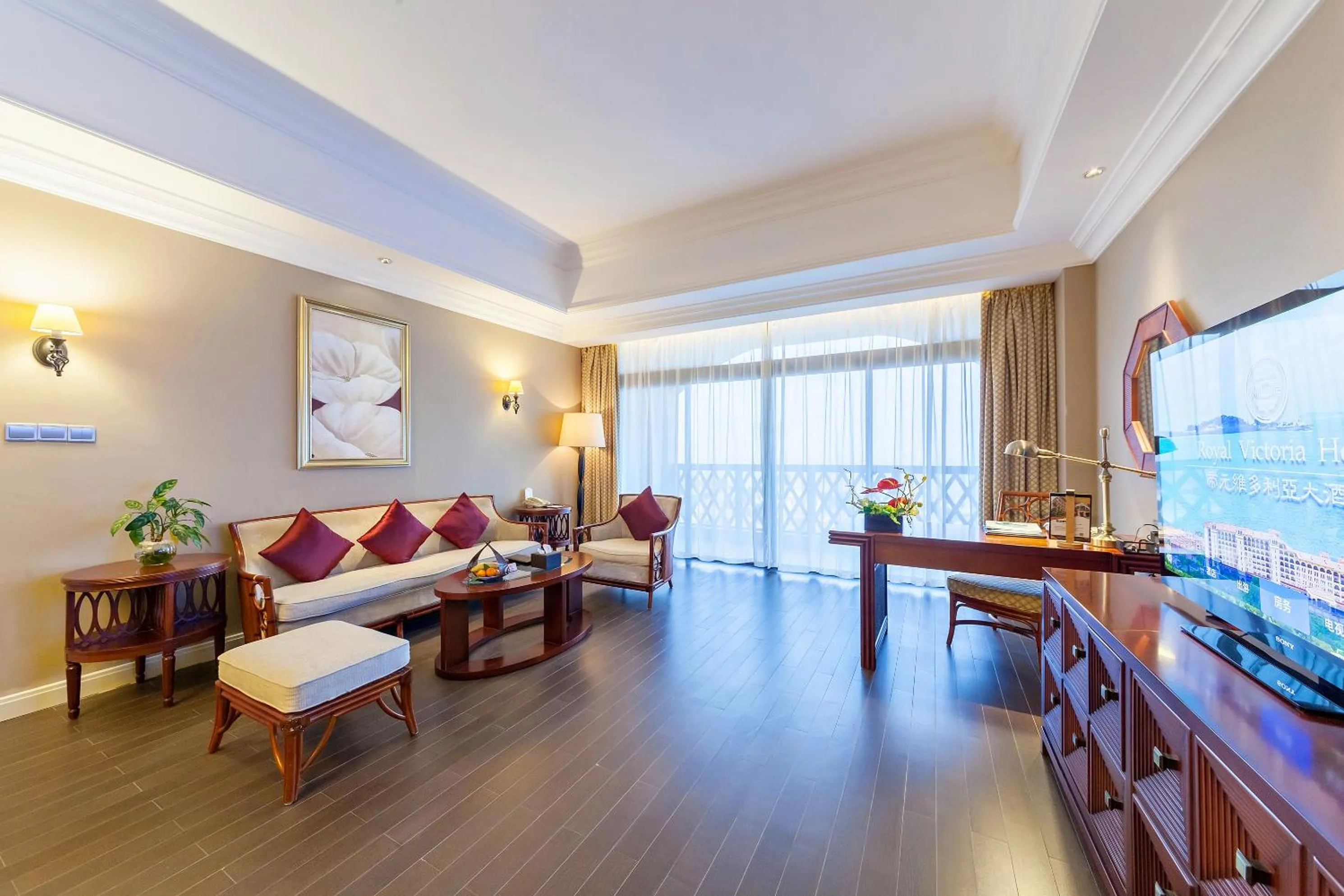Living room in Xiamen Royal Victoria Hotel