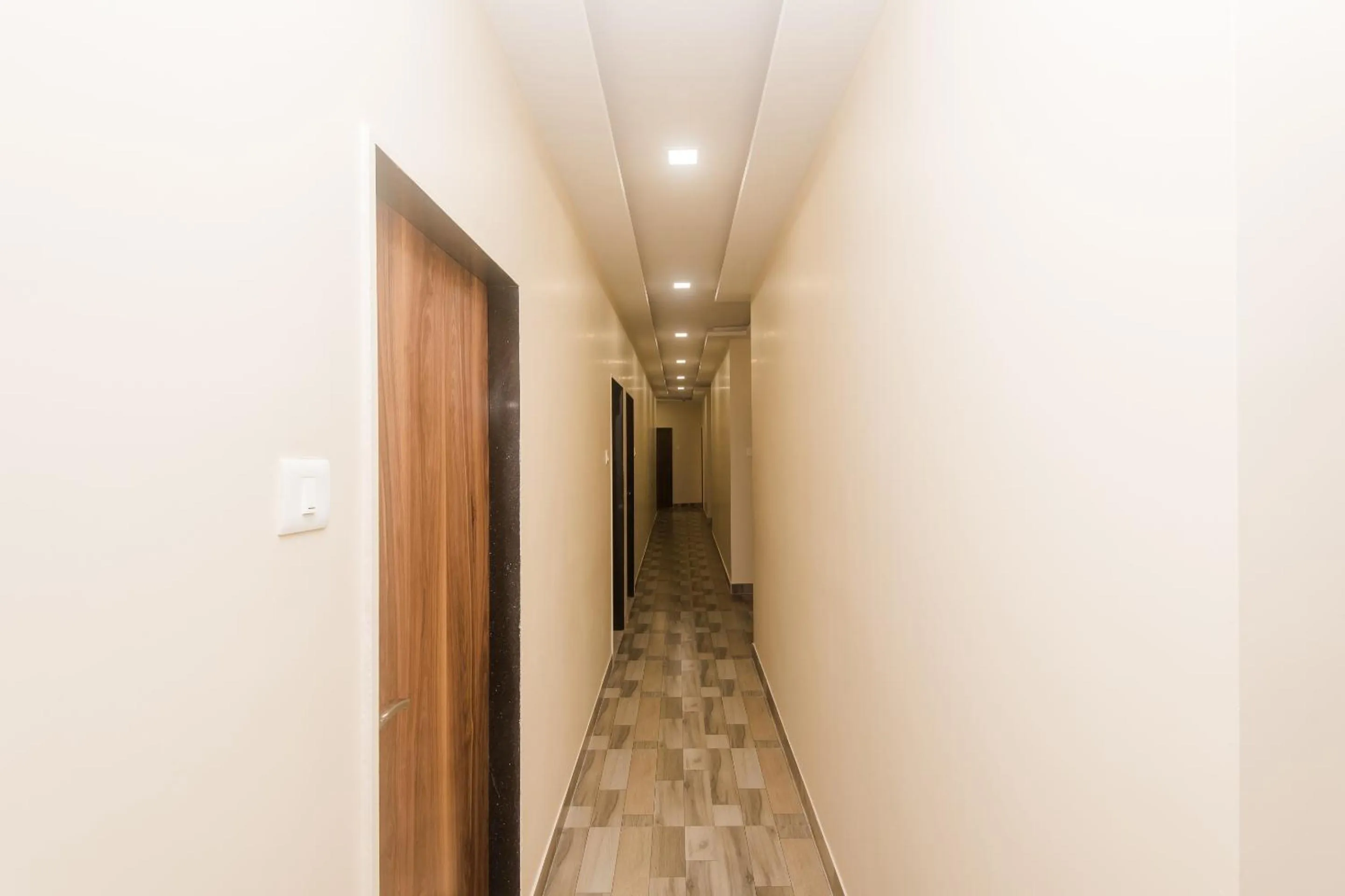 Lobby or reception in Hotel O Greenforest Near Airport Road Metro Station