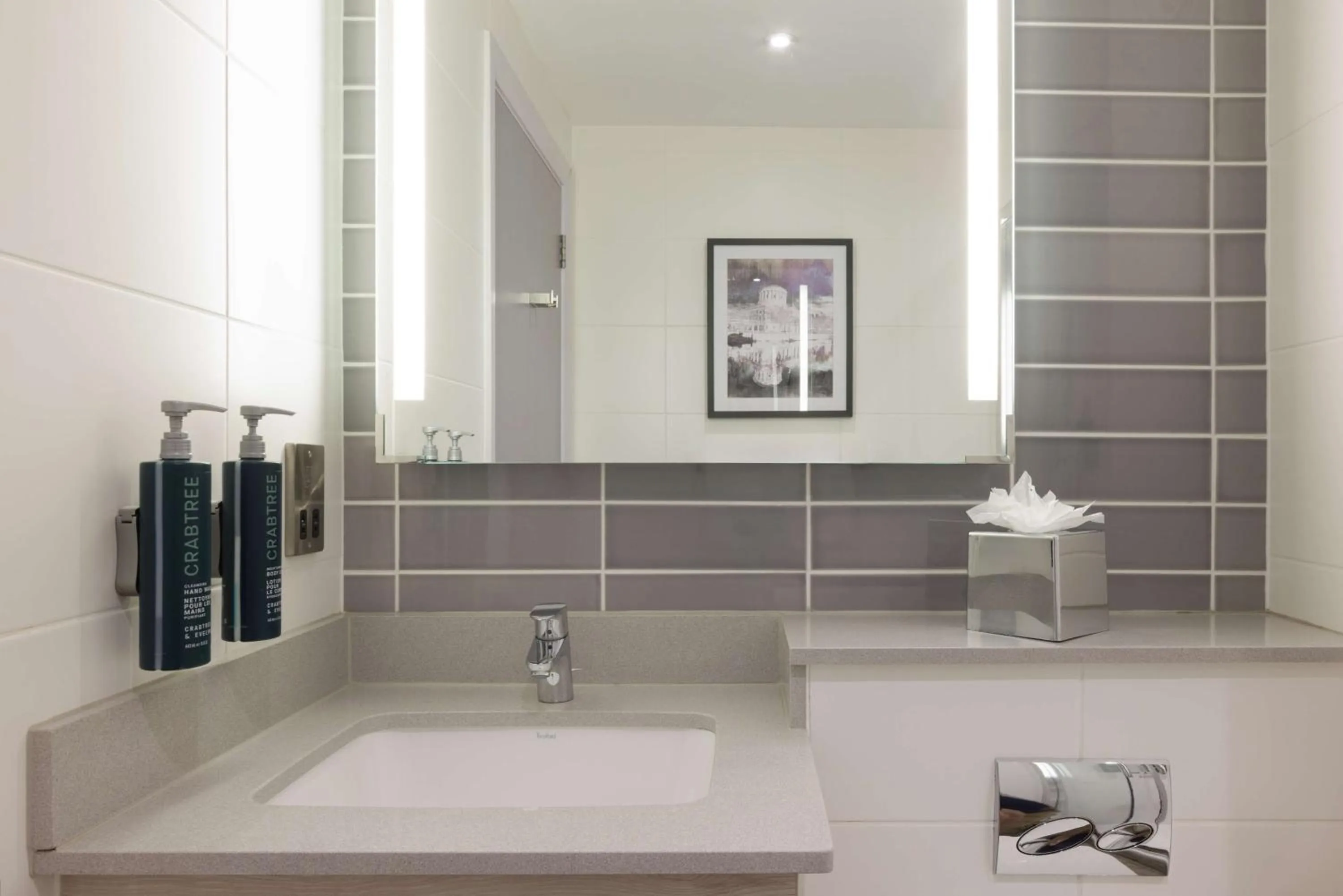 Bathroom in Hilton Garden Inn Dublin City Centre