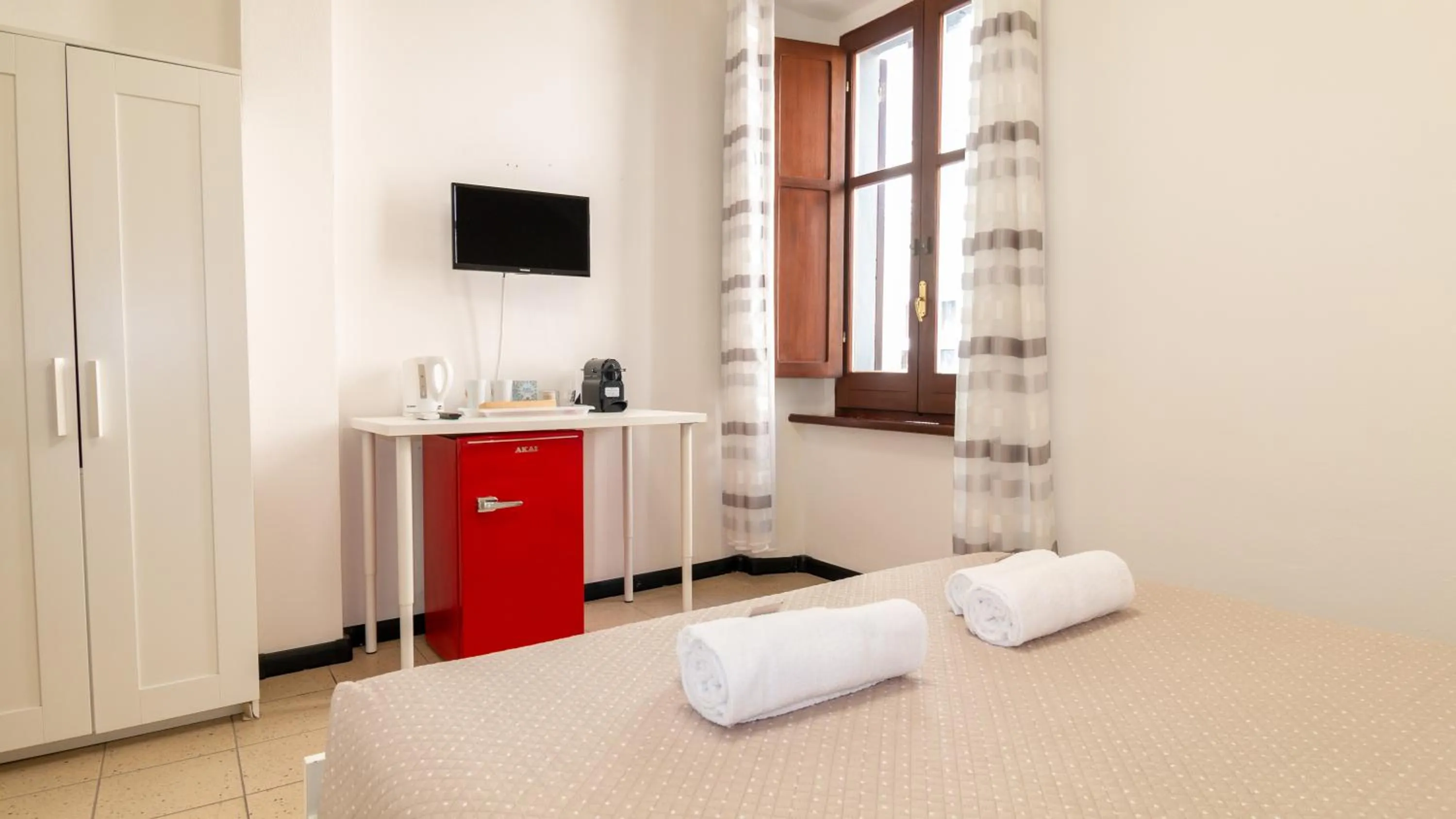 Bedroom, Bed in Affittacamere Juighissa Leonora