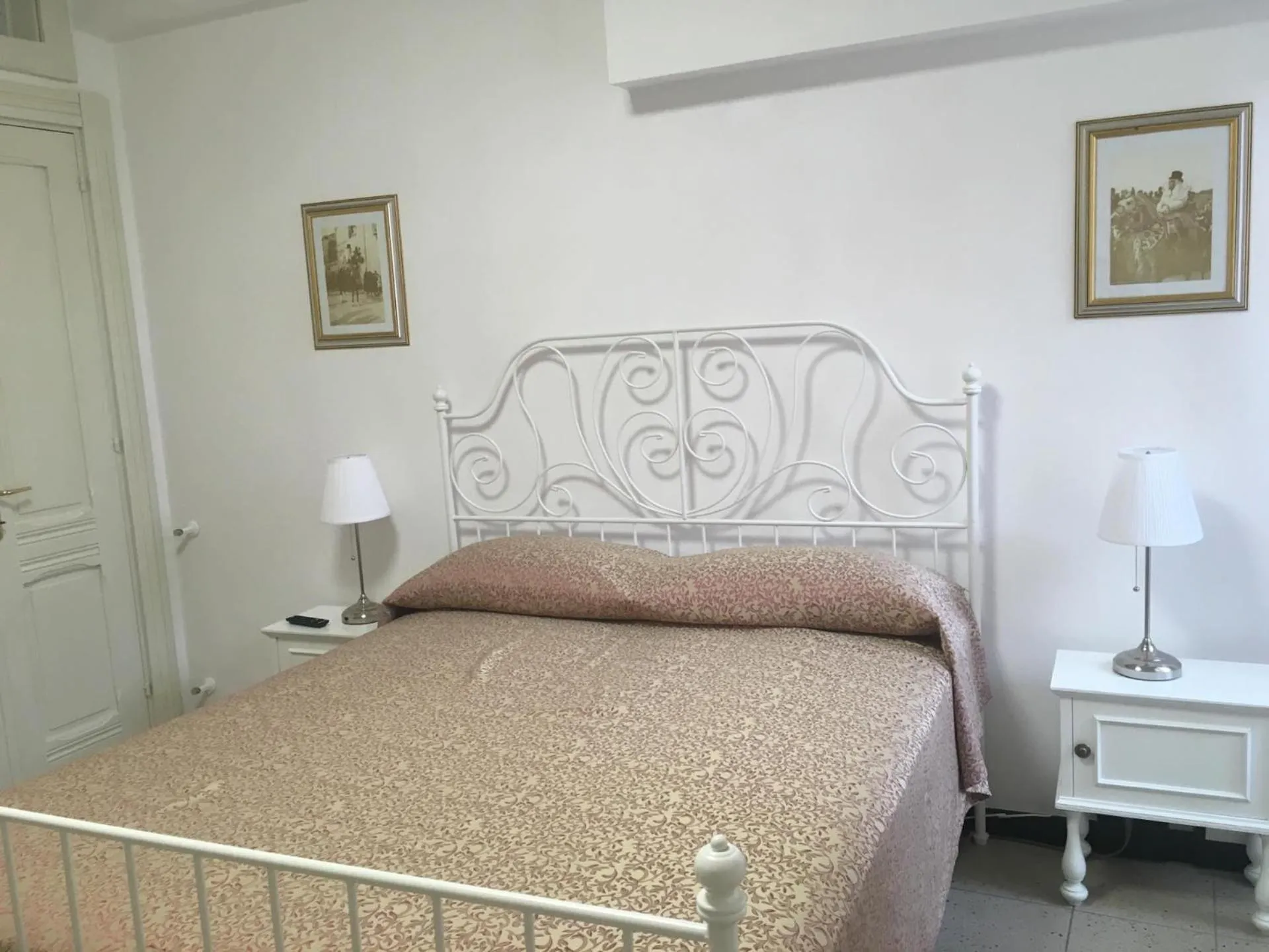 Photo of the whole room in B&B Juighissa Leonora