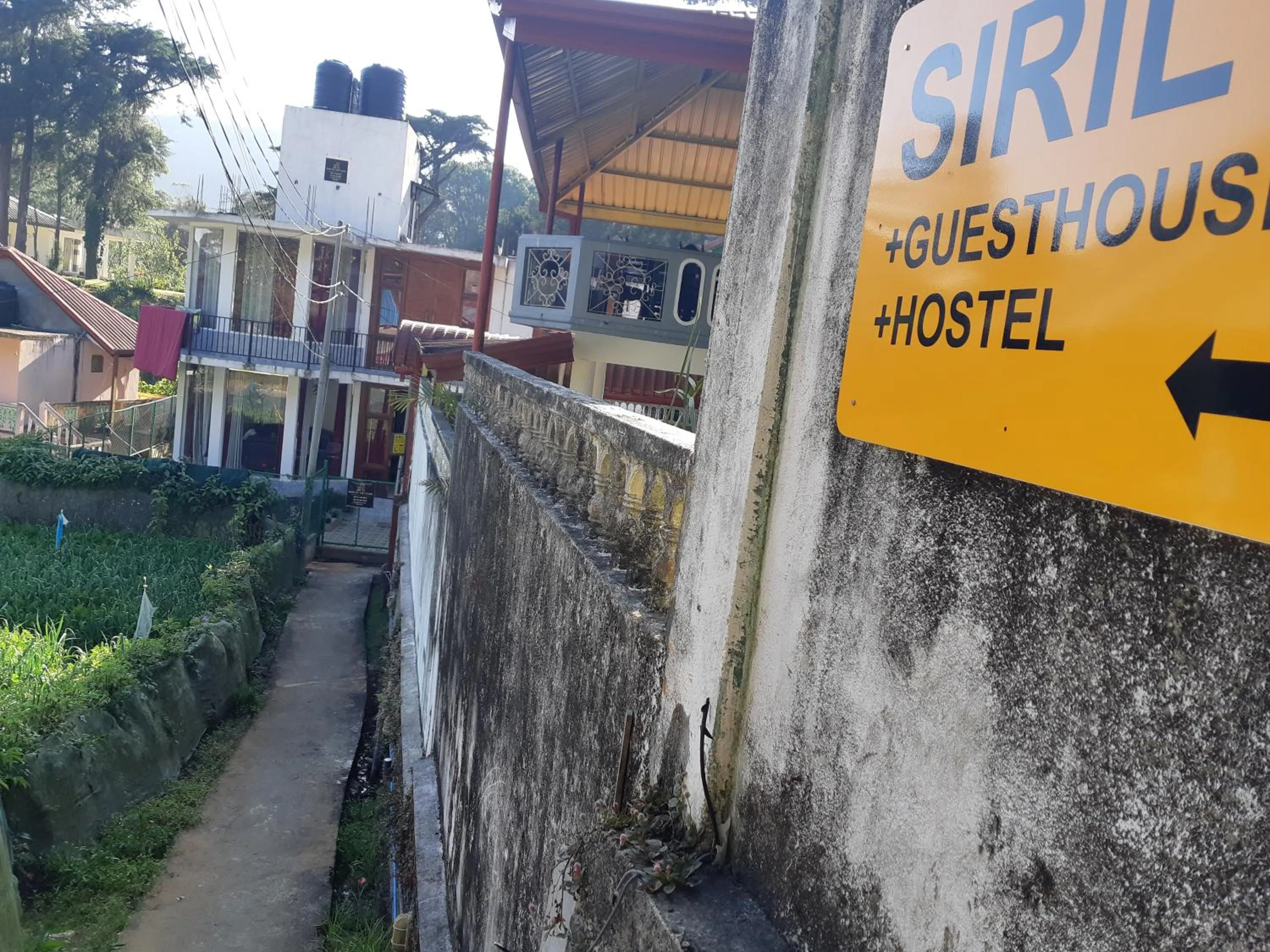 Facade/entrance in Siril Guesthouse Hostel