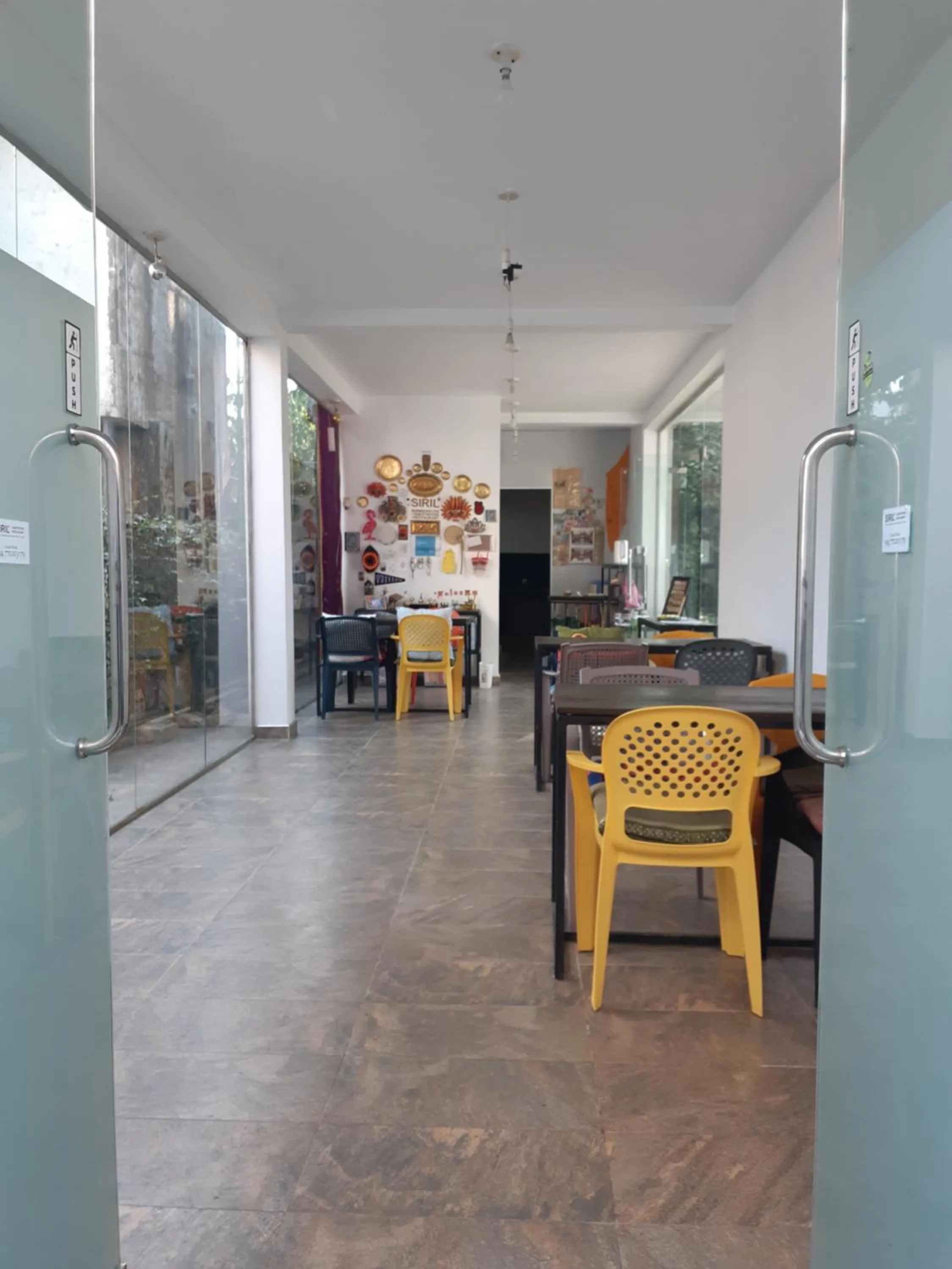 Dining area in Siril Guesthouse Hostel