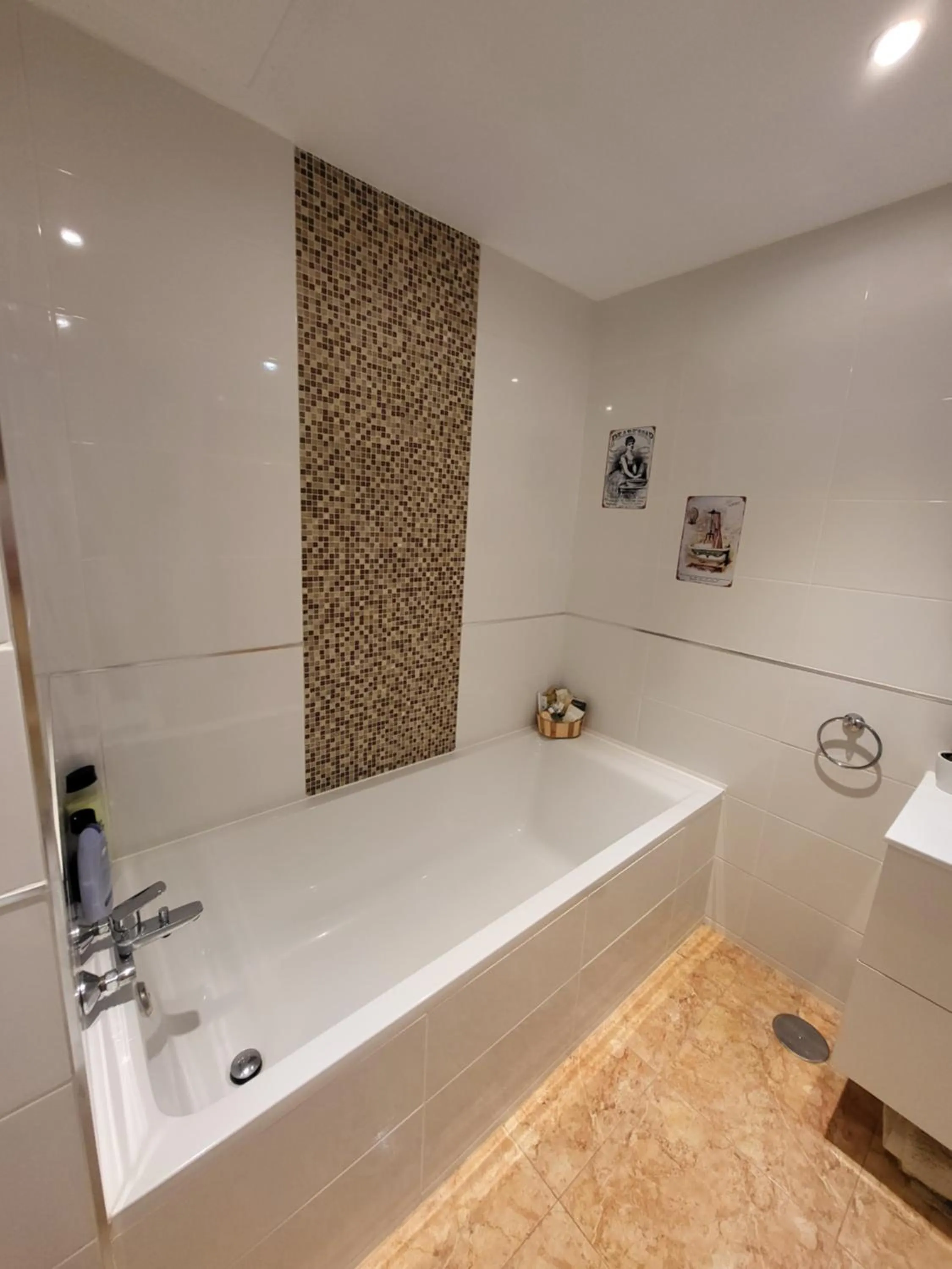 Bath in Casa Mariposa