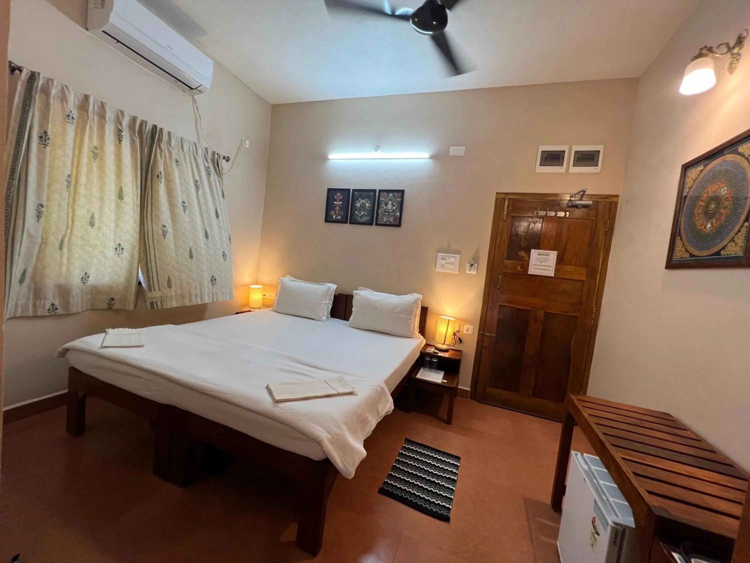 Bed in OmBodhi Retreat