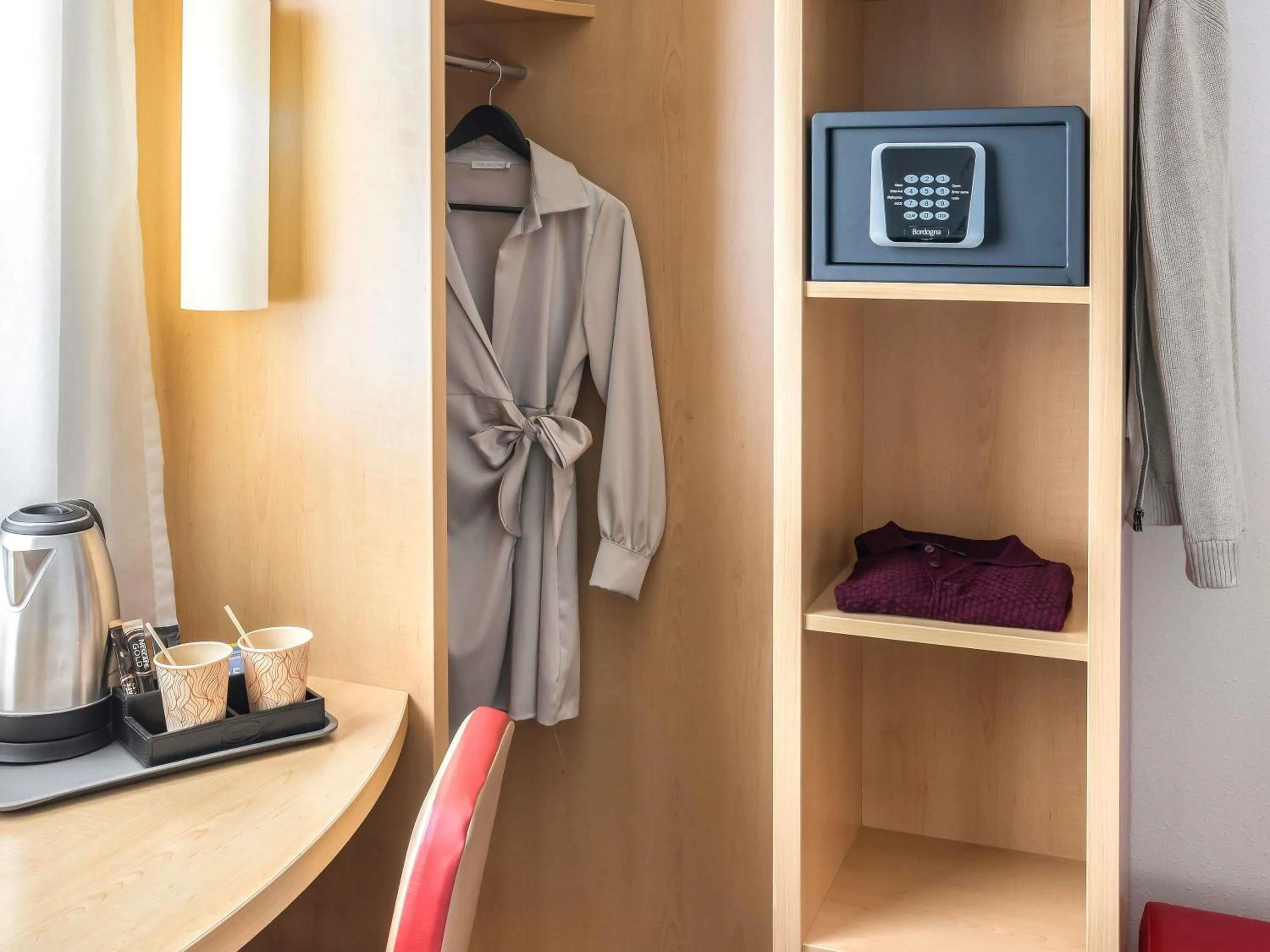 Bedroom in Ibis Lugano Paradiso