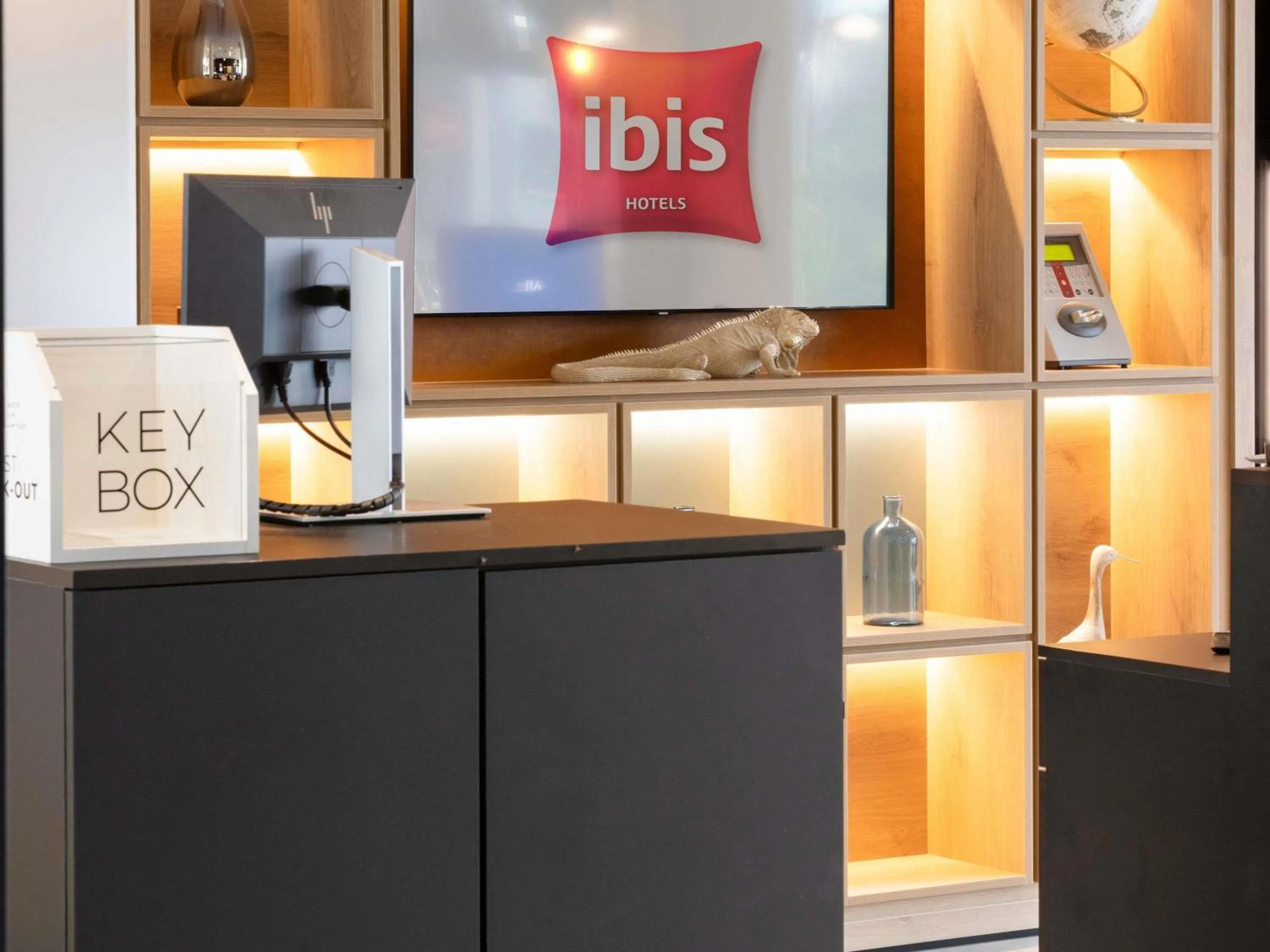 Property building in Ibis Lugano Paradiso