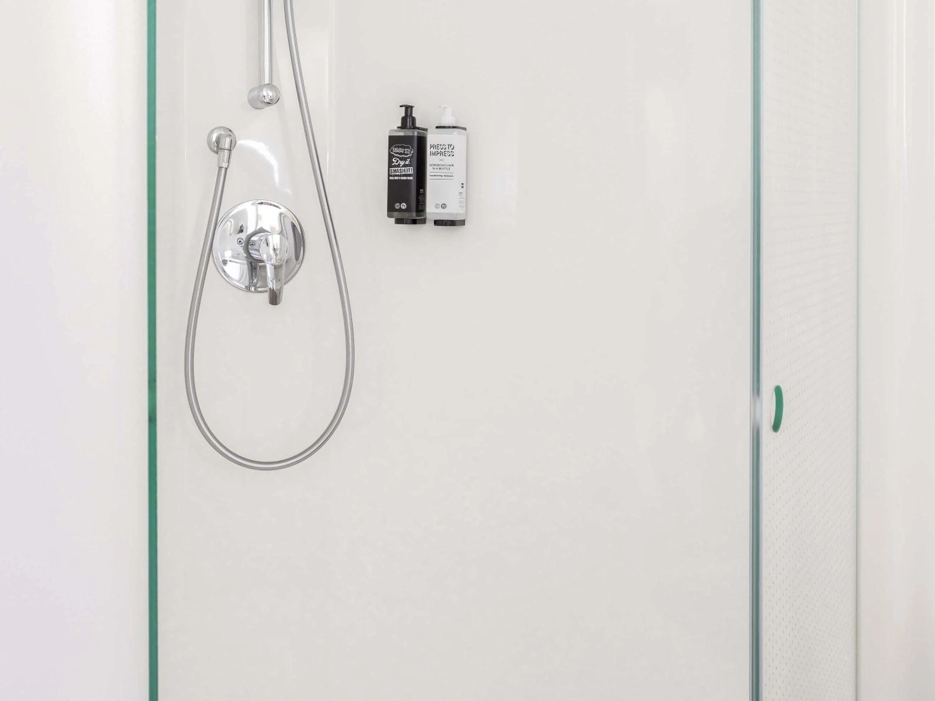 Bedroom in Ibis Lugano Paradiso