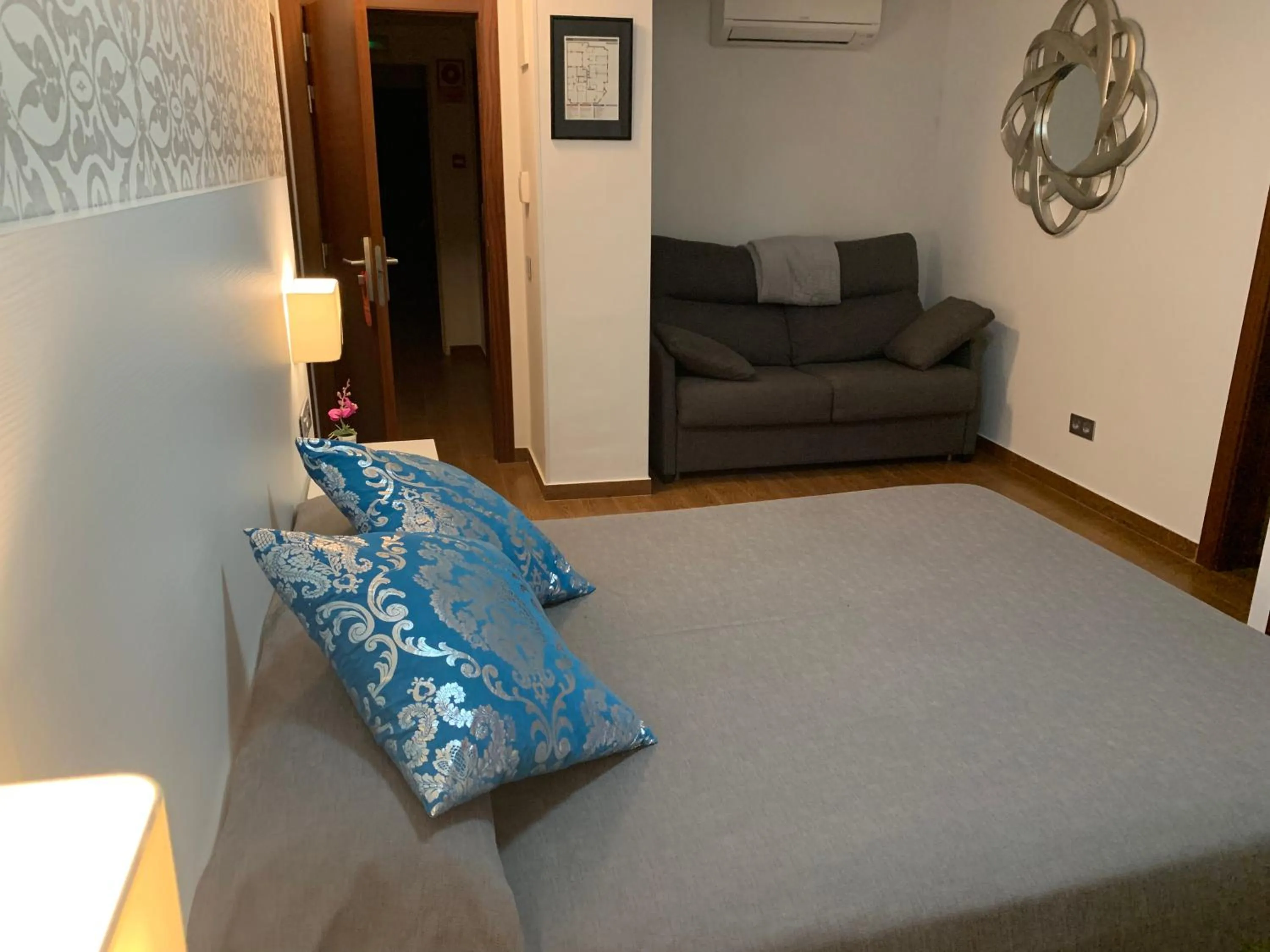 Photo of the whole room, Bed in Hotel Herreros