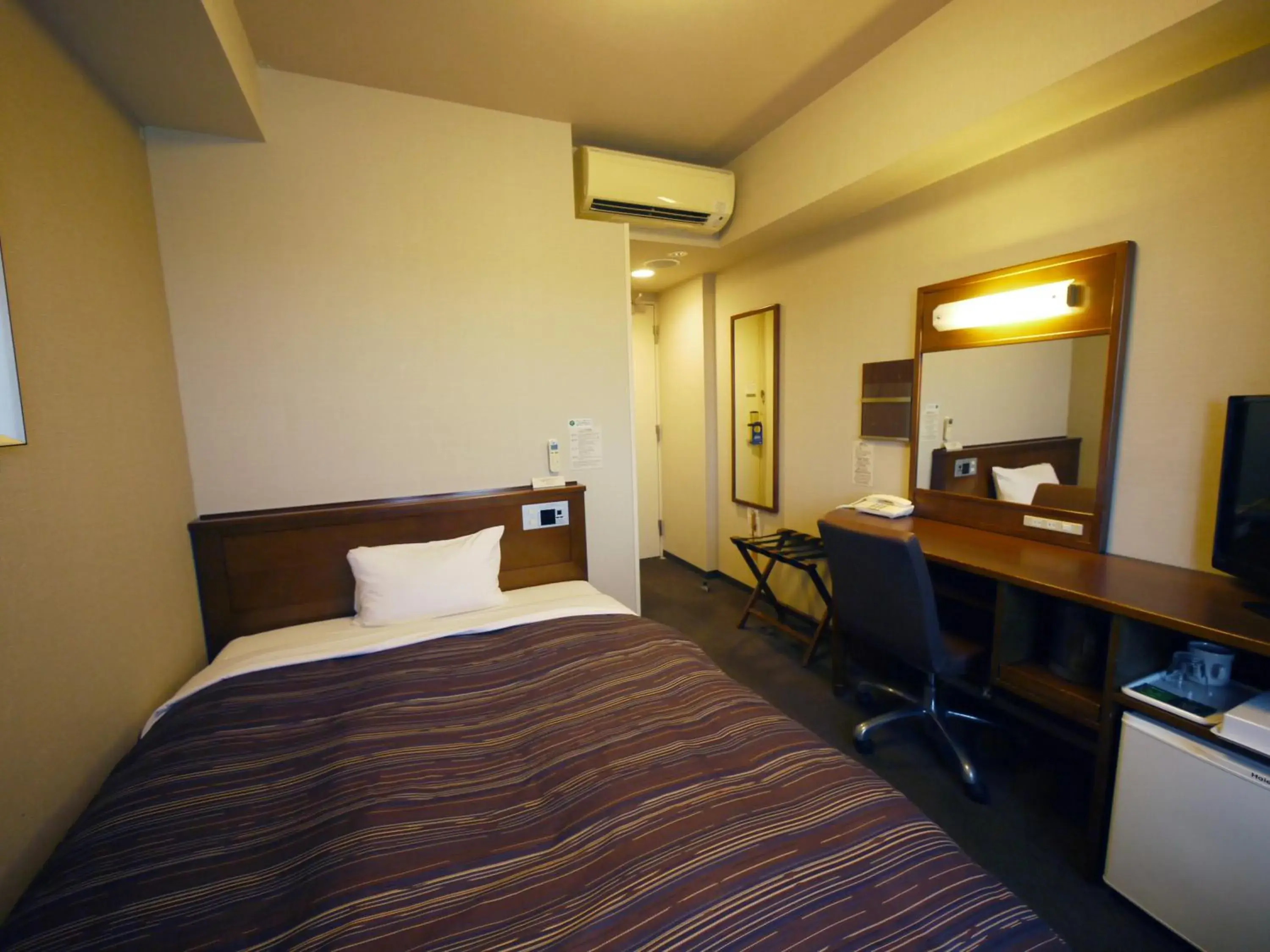 Single Room - single occupancy - Smoking in Hotel Route-Inn Mito Kencho-mae Single Room - single occupancy - Smoking in Hotel Route-Inn Mito Kencho-mae