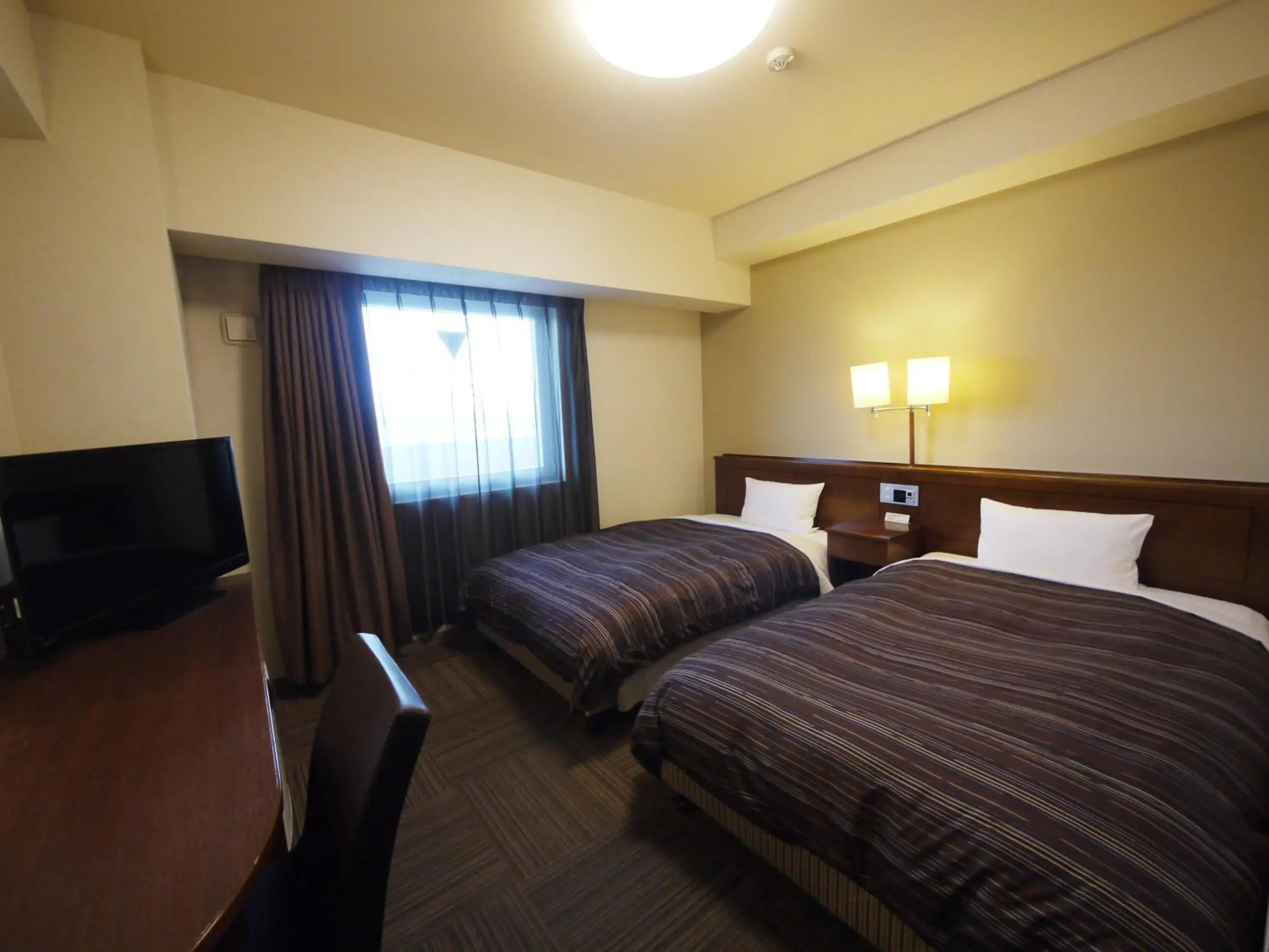 Twin Room - single occupancy - Smoking in Hotel Route-Inn Mito Kencho-mae Twin Room - single occupancy - Smoking in Hotel Route-Inn Mito Kencho-mae