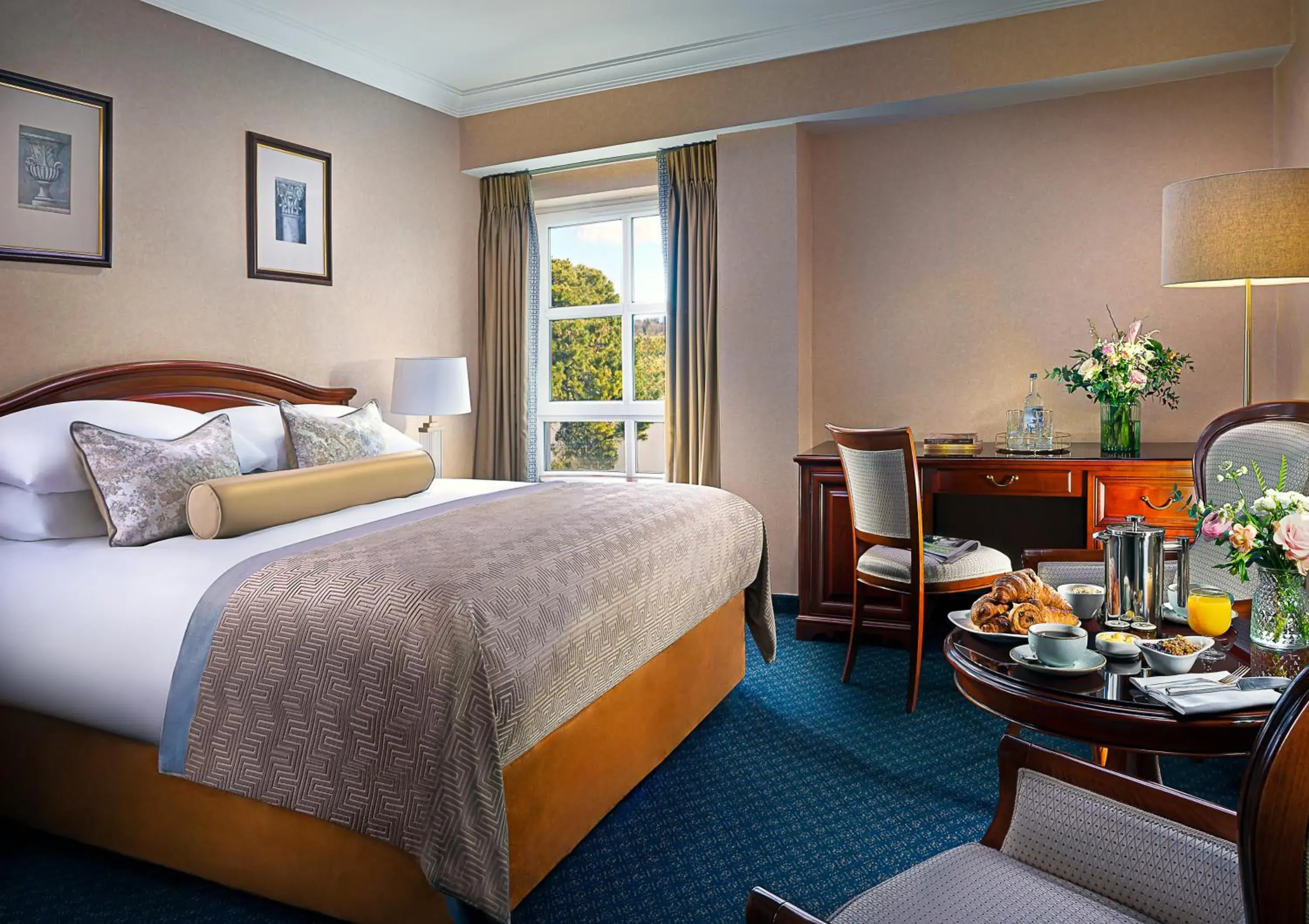 Classic Double Room in Killarney Plaza Hotel & Spa Classic Double Room in Killarney Plaza Hotel & Spa
