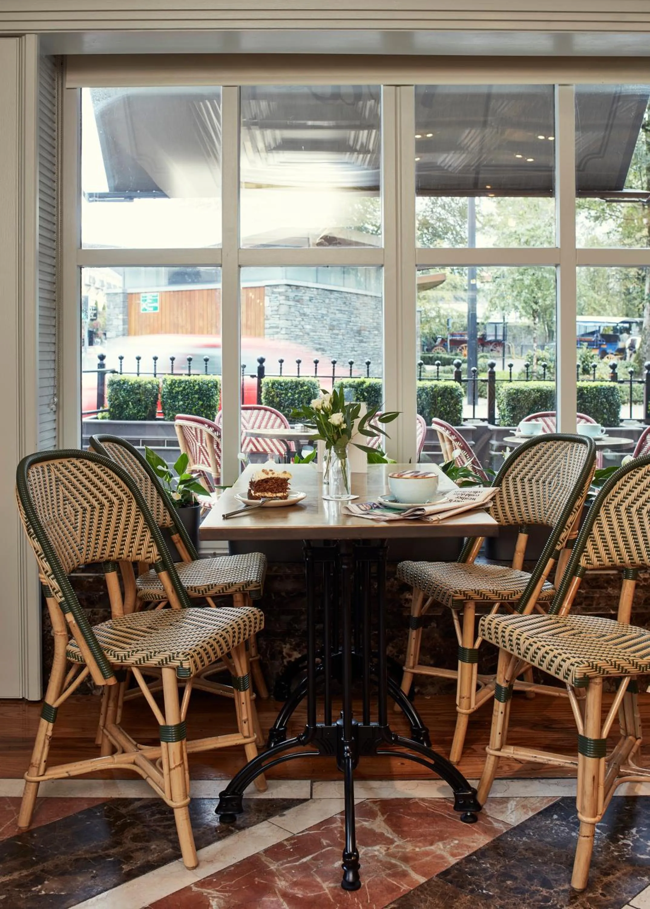 Restaurant/places to eat in Killarney Plaza Hotel & Spa