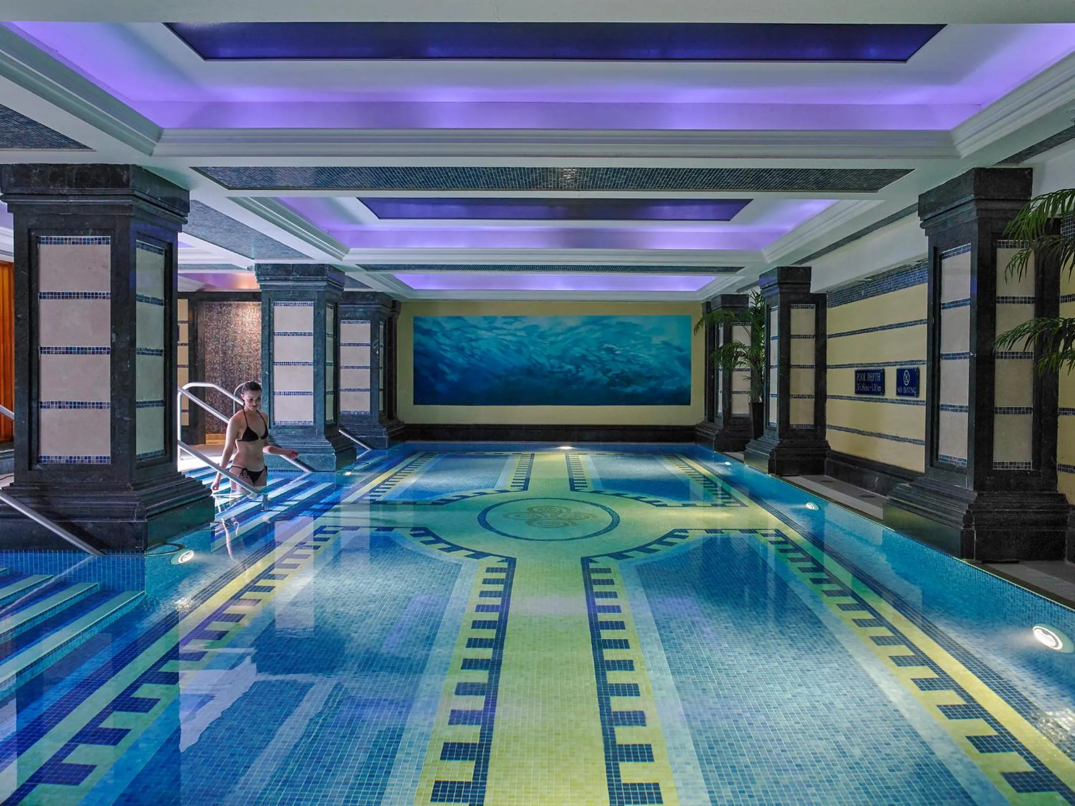Swimming pool in Killarney Plaza Hotel & Spa