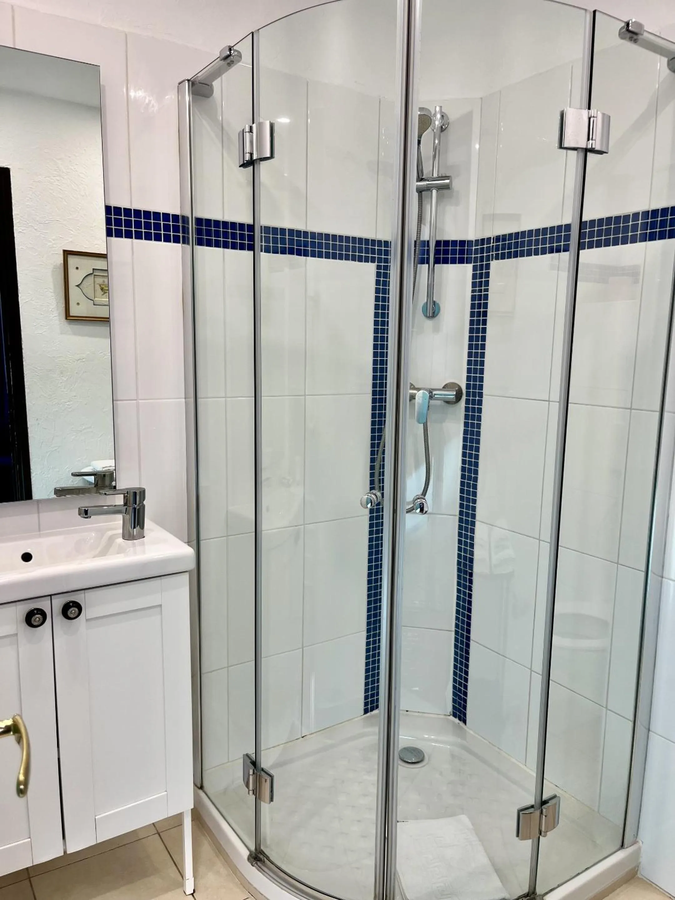 Bathroom in Hotel Le Patio