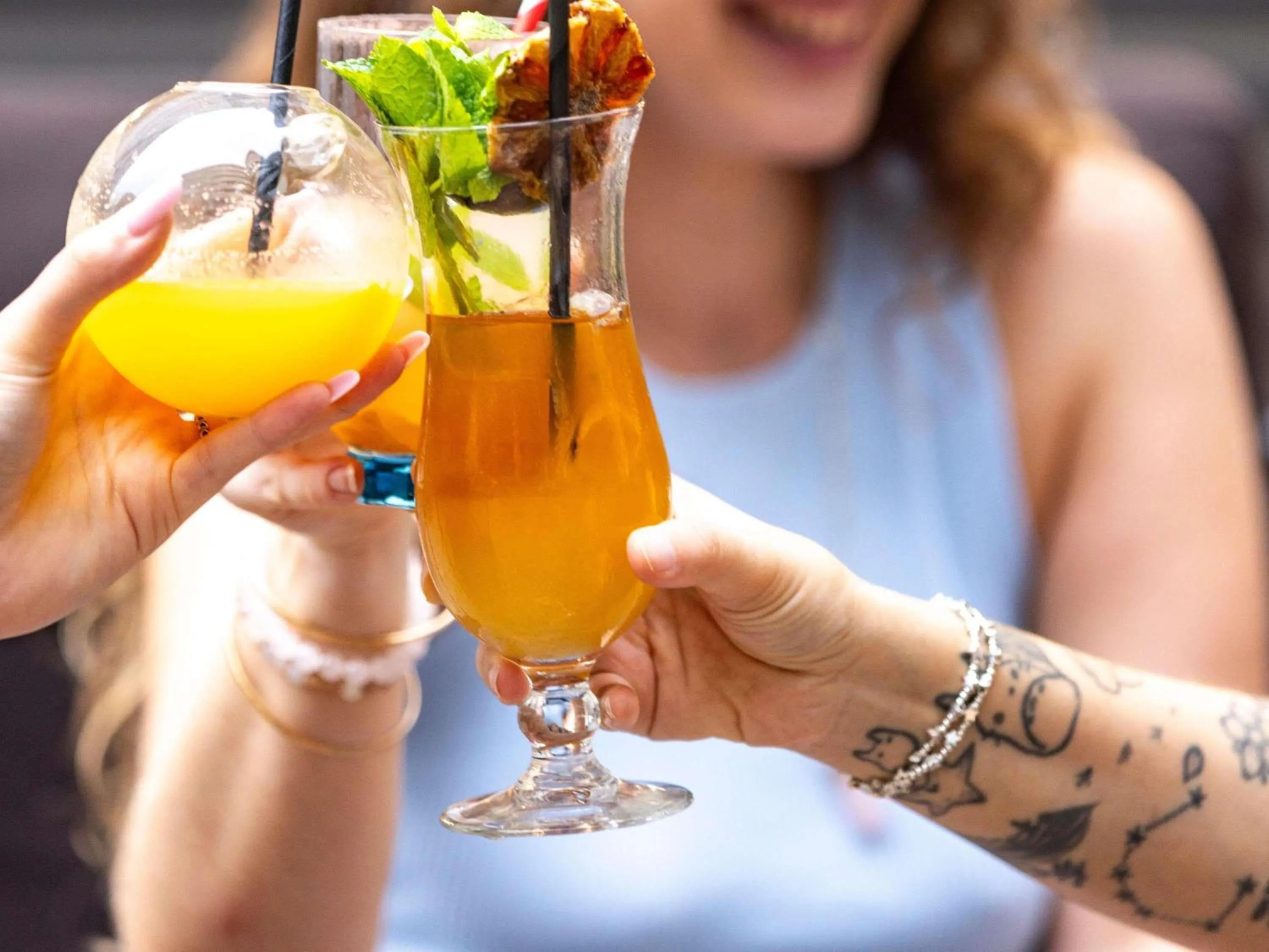 Lounge or bar in Novotel Lugano Paradiso