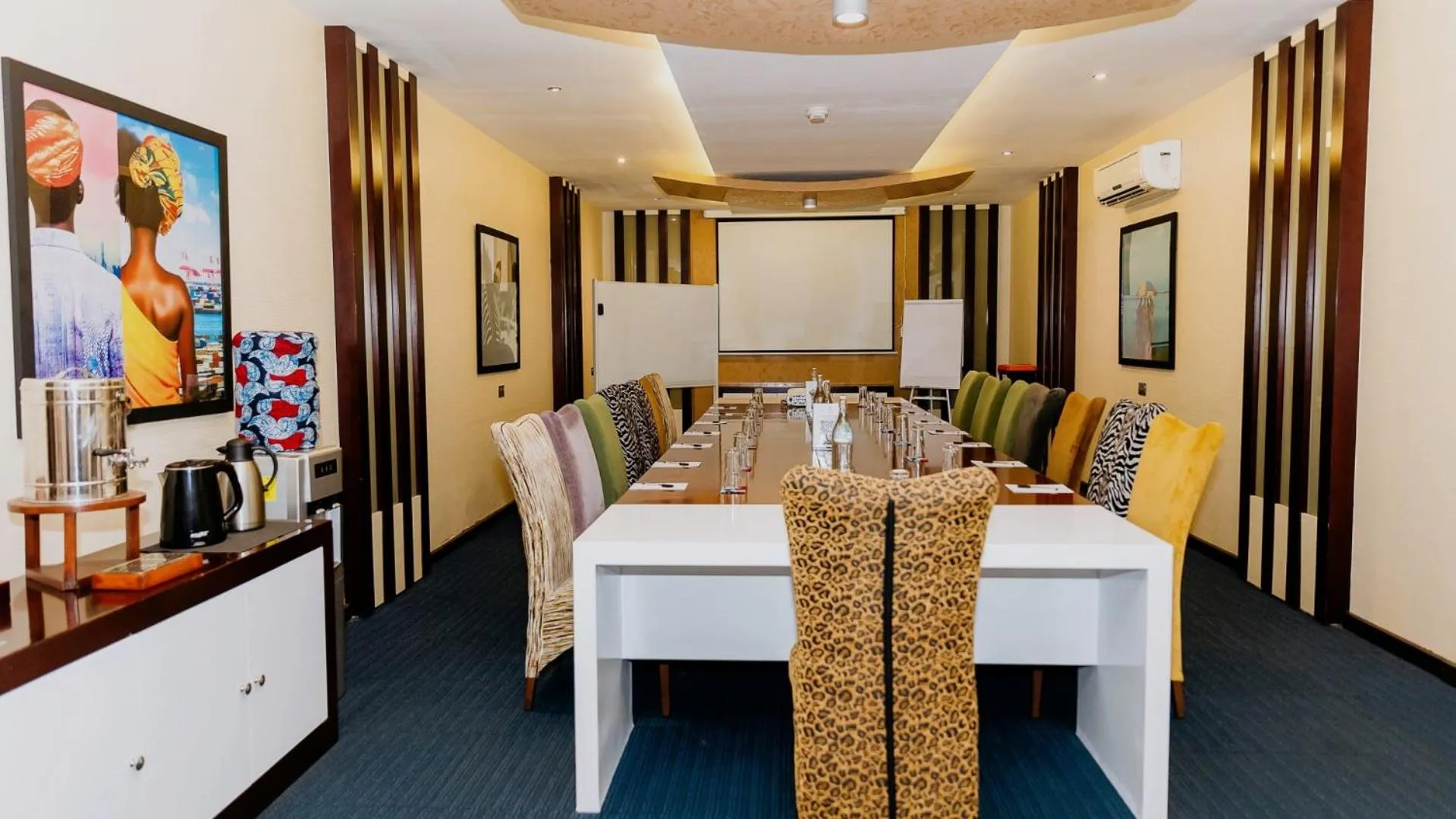 Meeting/conference room in Peninsula Hotel Dar Es Salaam