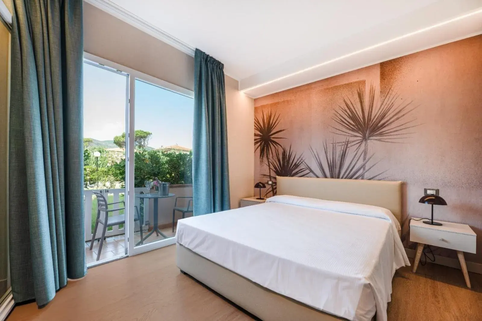 Family Room in Hotel Riva del Sole Family Room in Hotel Riva del Sole