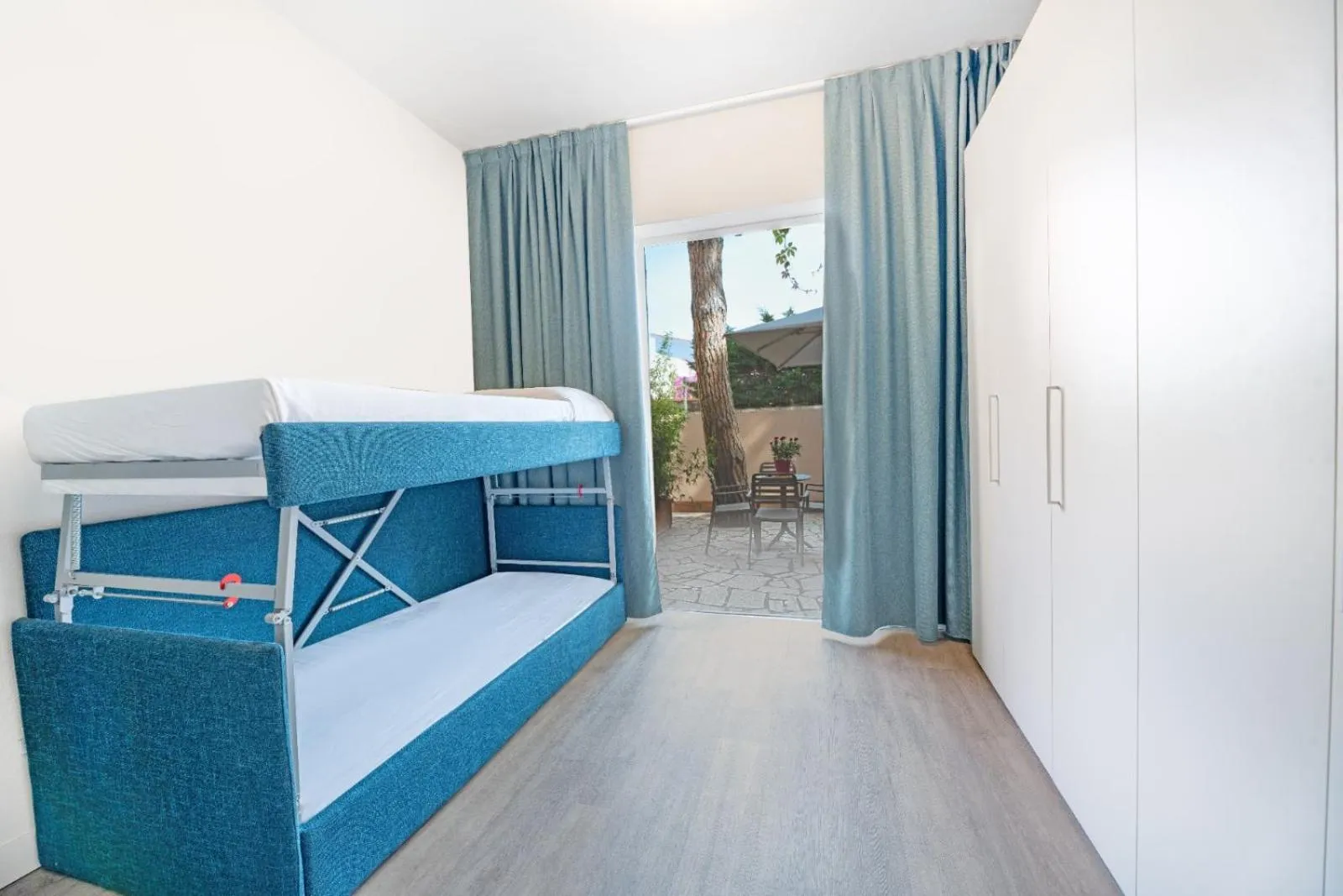 bunk bed, Bed in Hotel Riva del Sole