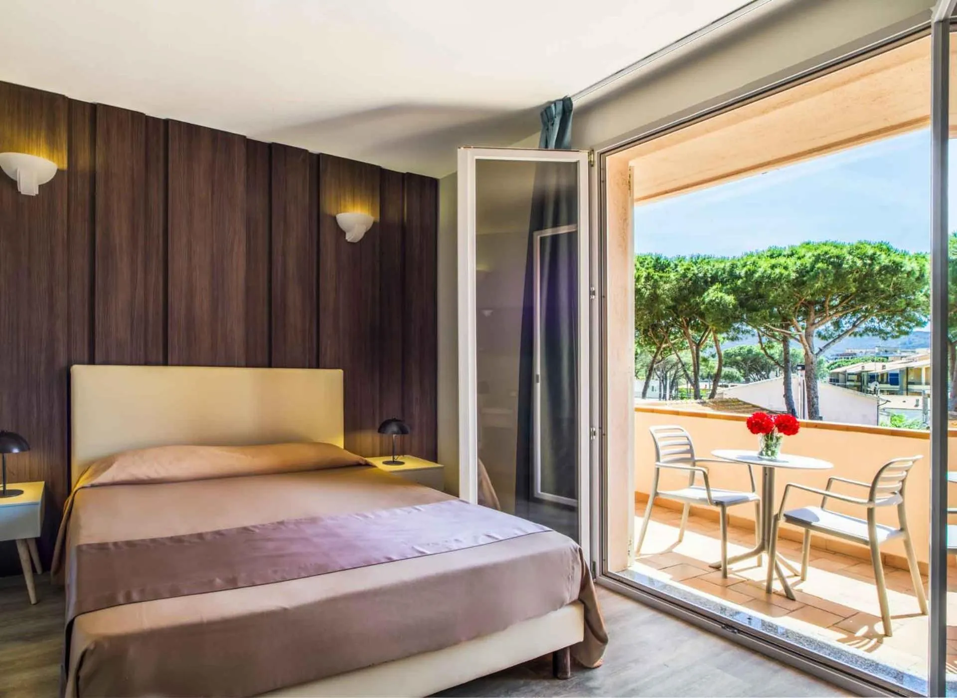 Bedroom, Bed in Hotel Riva del Sole