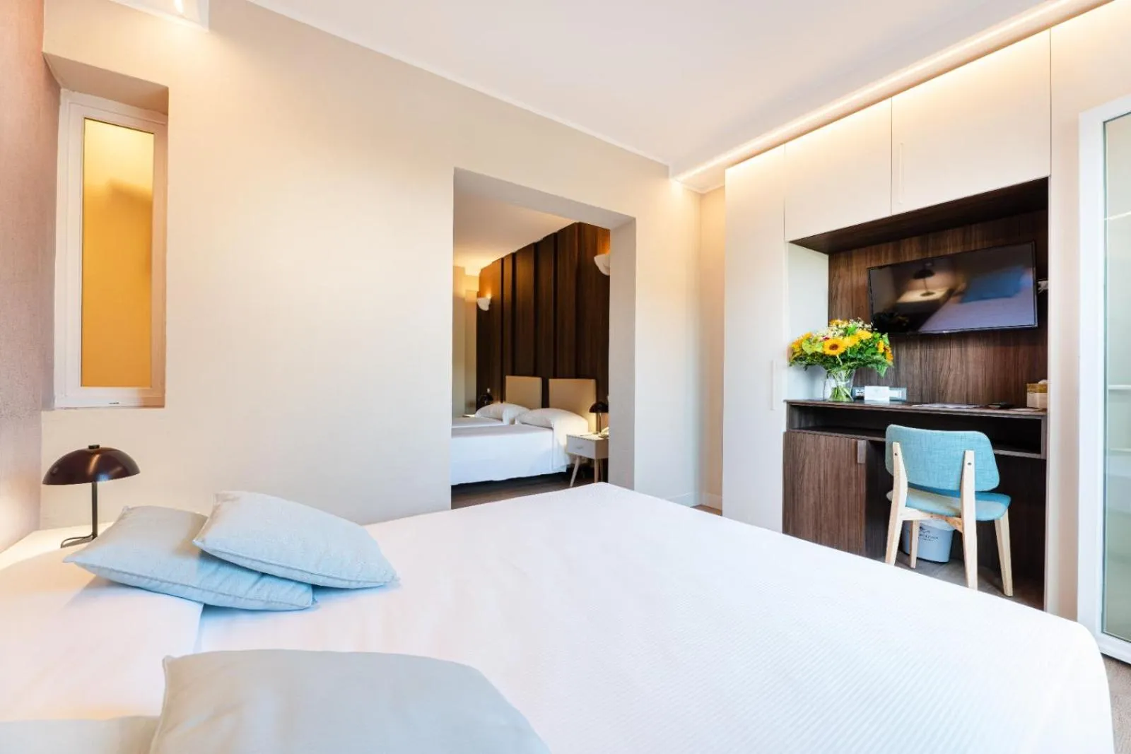 Photo of the whole room, Bed in Hotel Riva del Sole