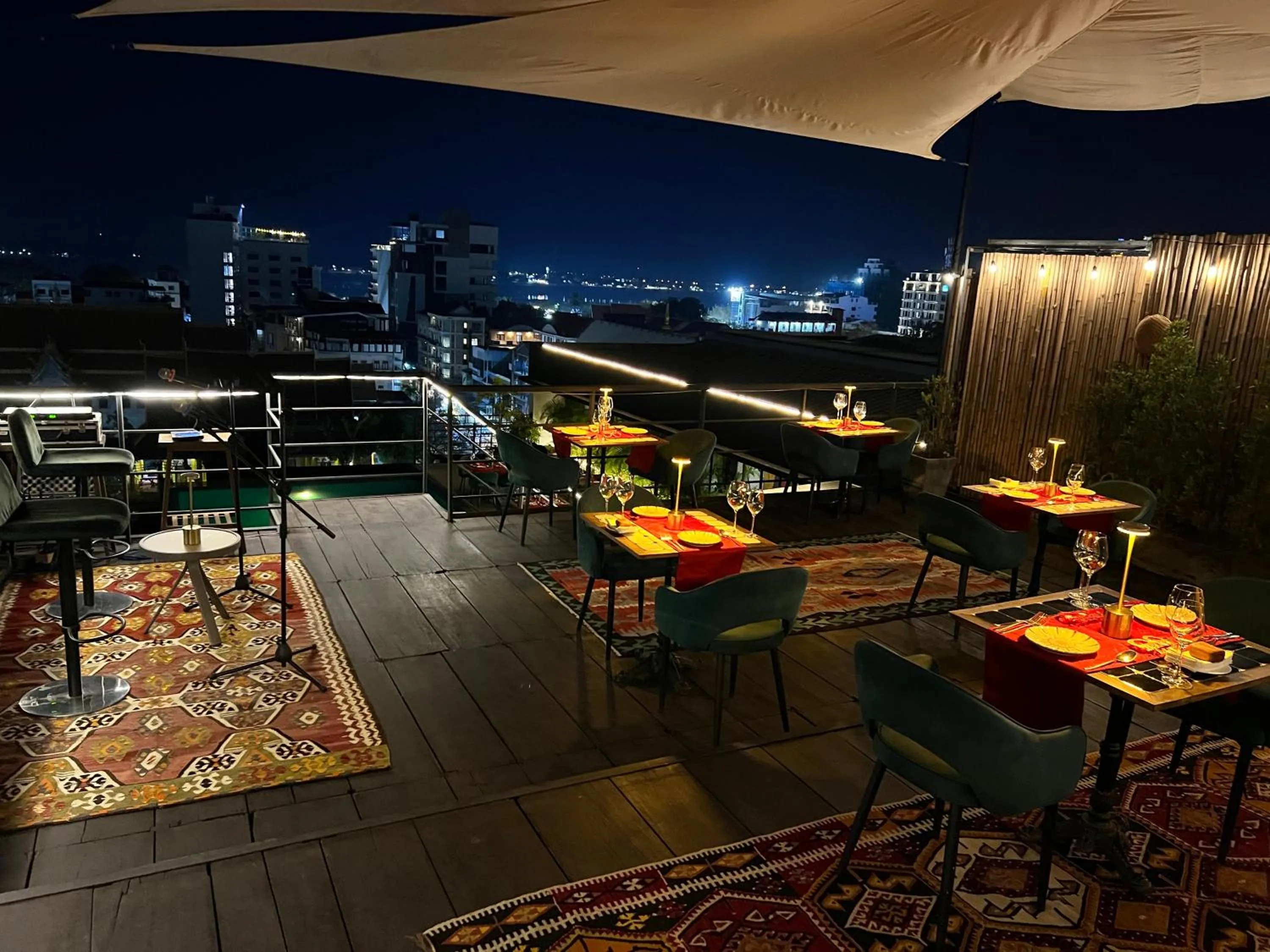 Balcony/Terrace in Lao Poet Hotel