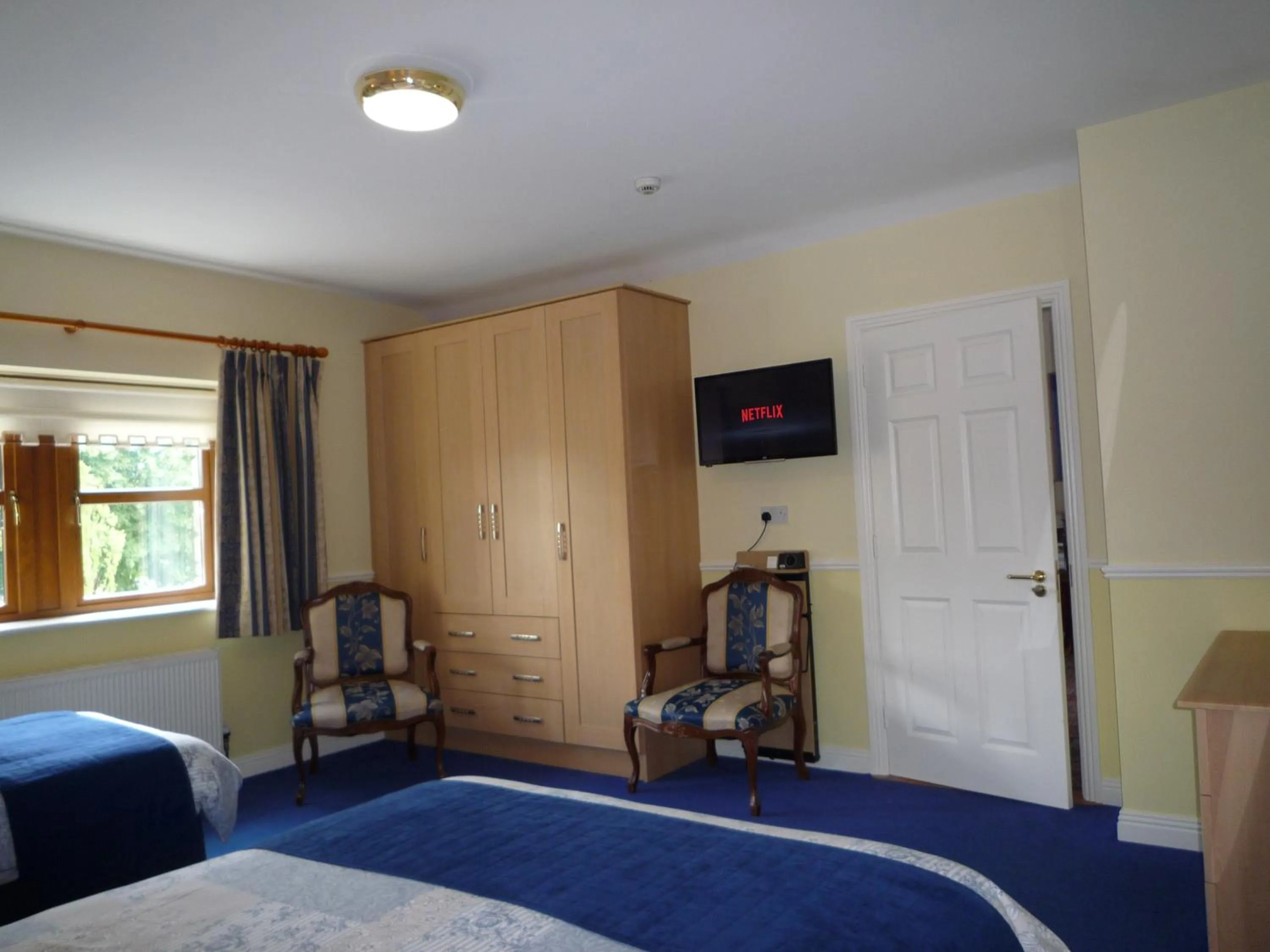 Photo of the whole room, Bed in Avlon House Bed and Breakfast
