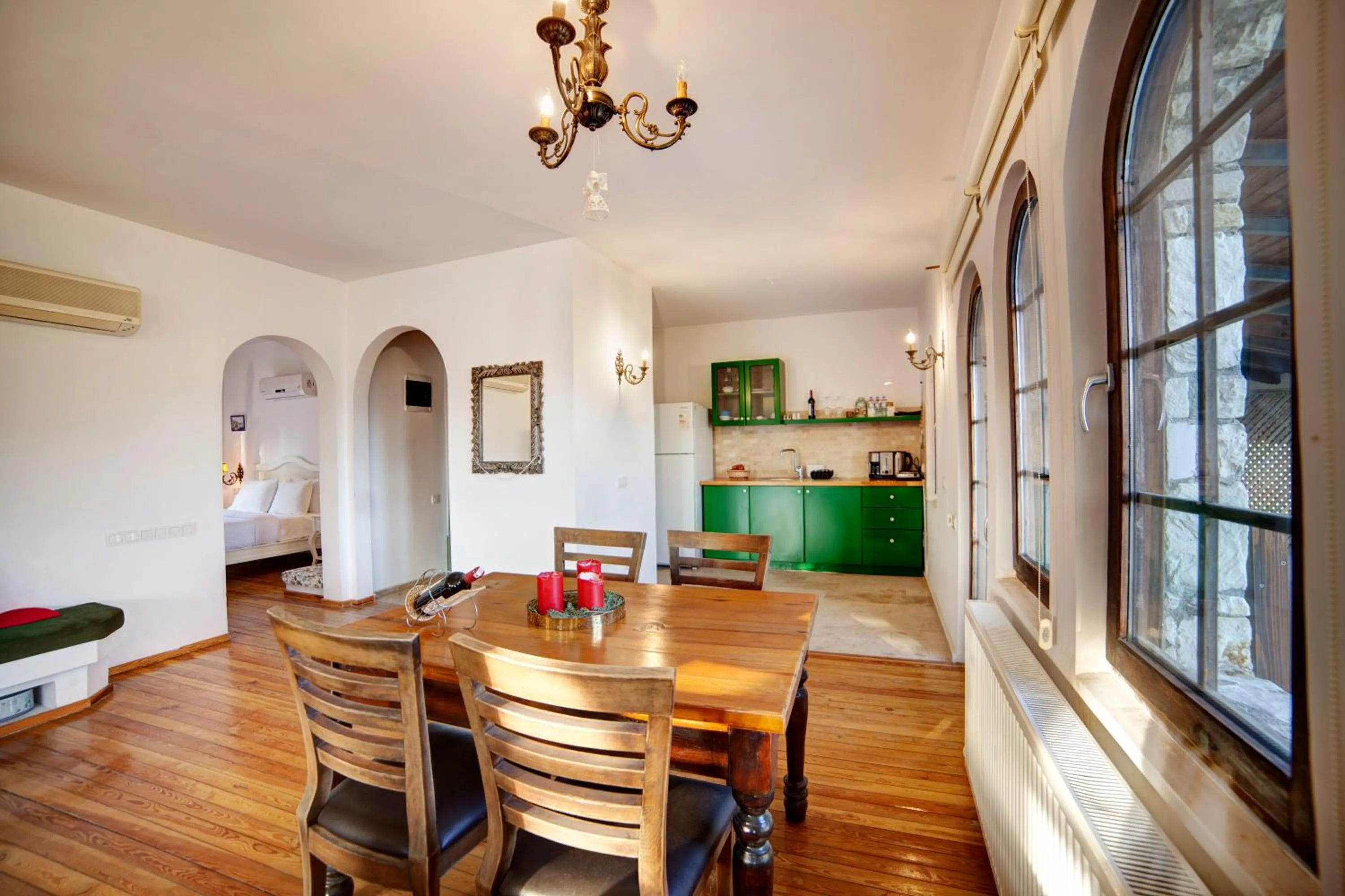 Living room in VINIFERA VINEYARDS HOTEL