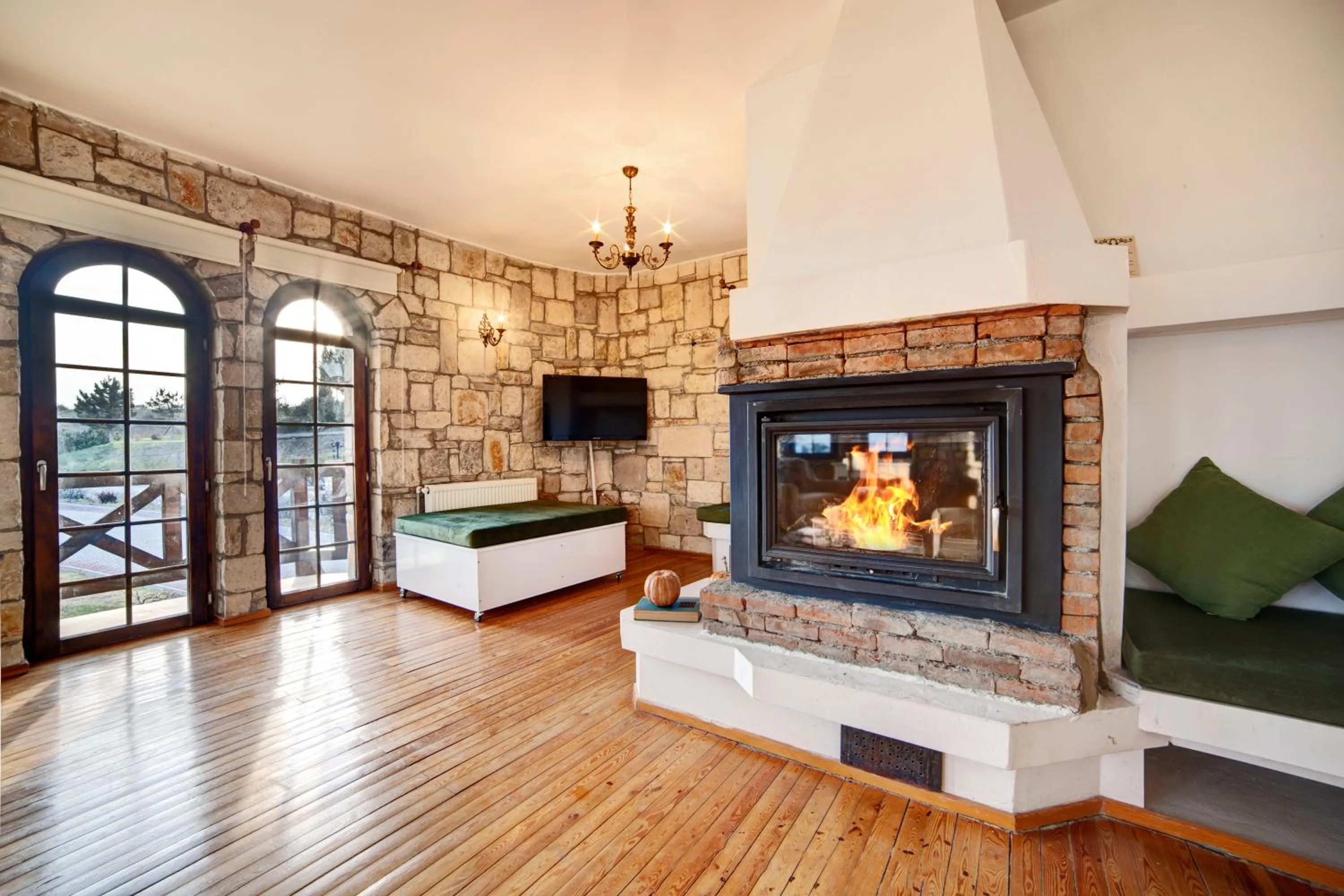 TV and multimedia in VINIFERA VINEYARDS HOTEL