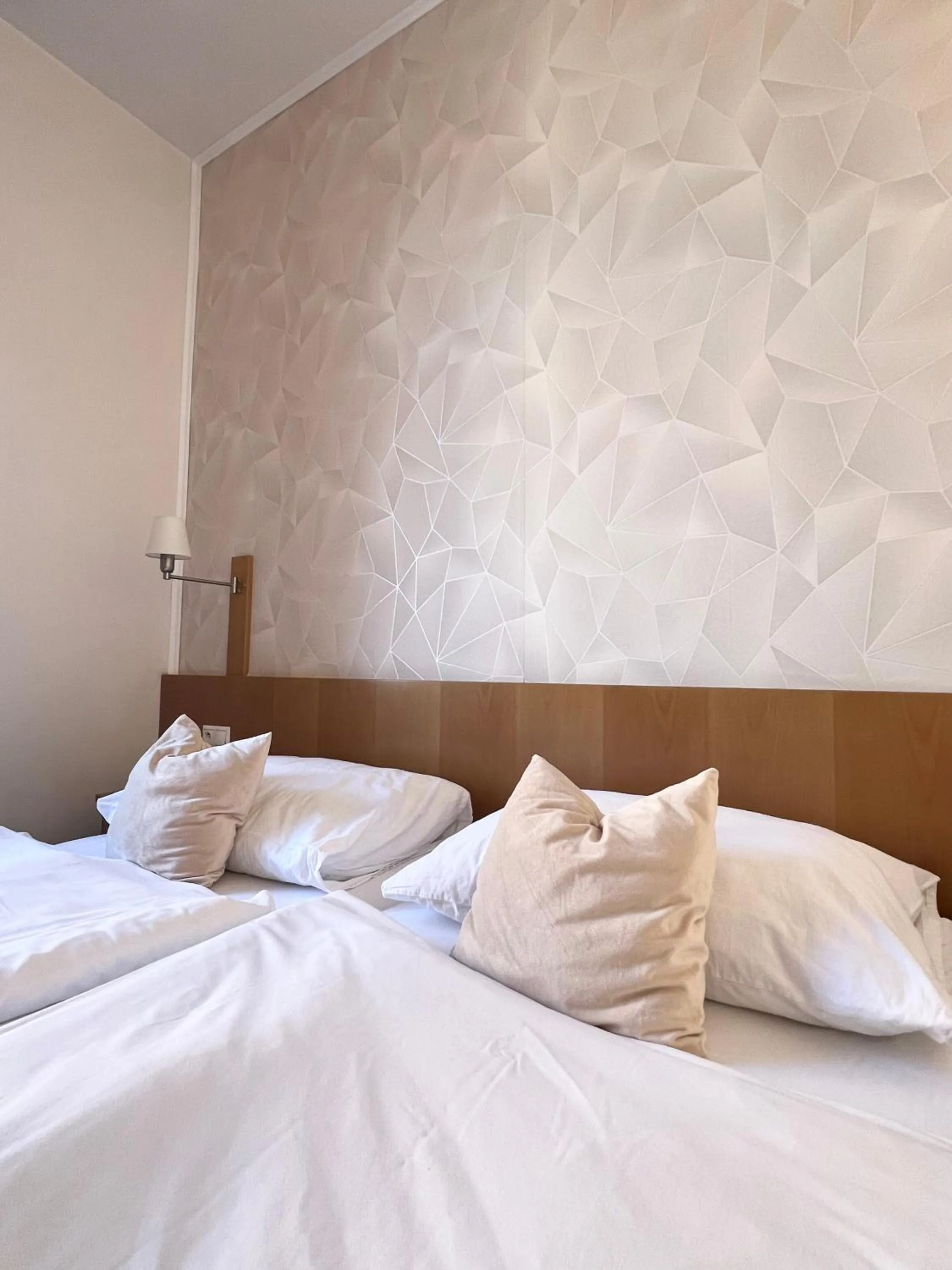 Bed in Hotel Apollon